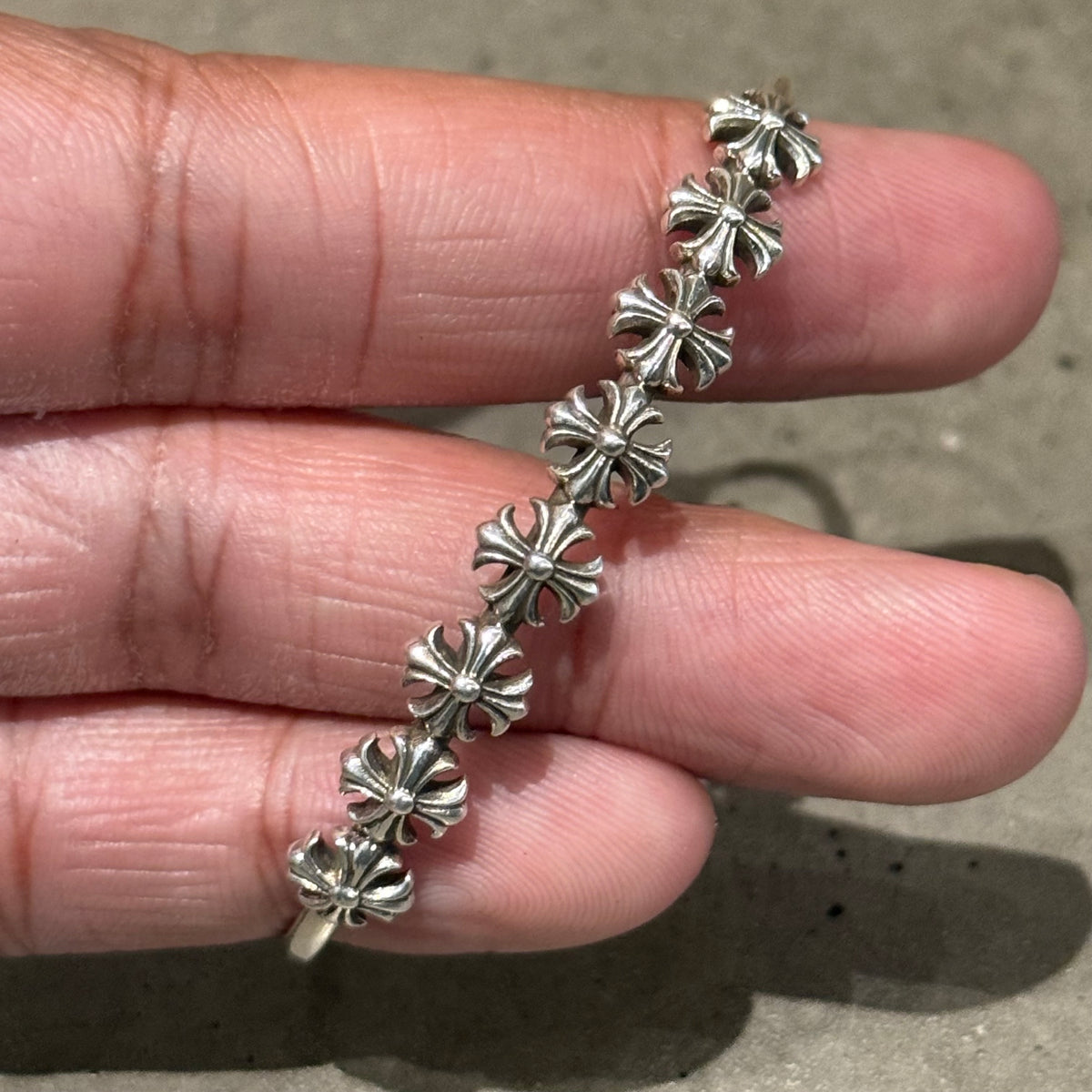 CHROME HEARTS PLUS CROSS BANGLE ‘SILVER’