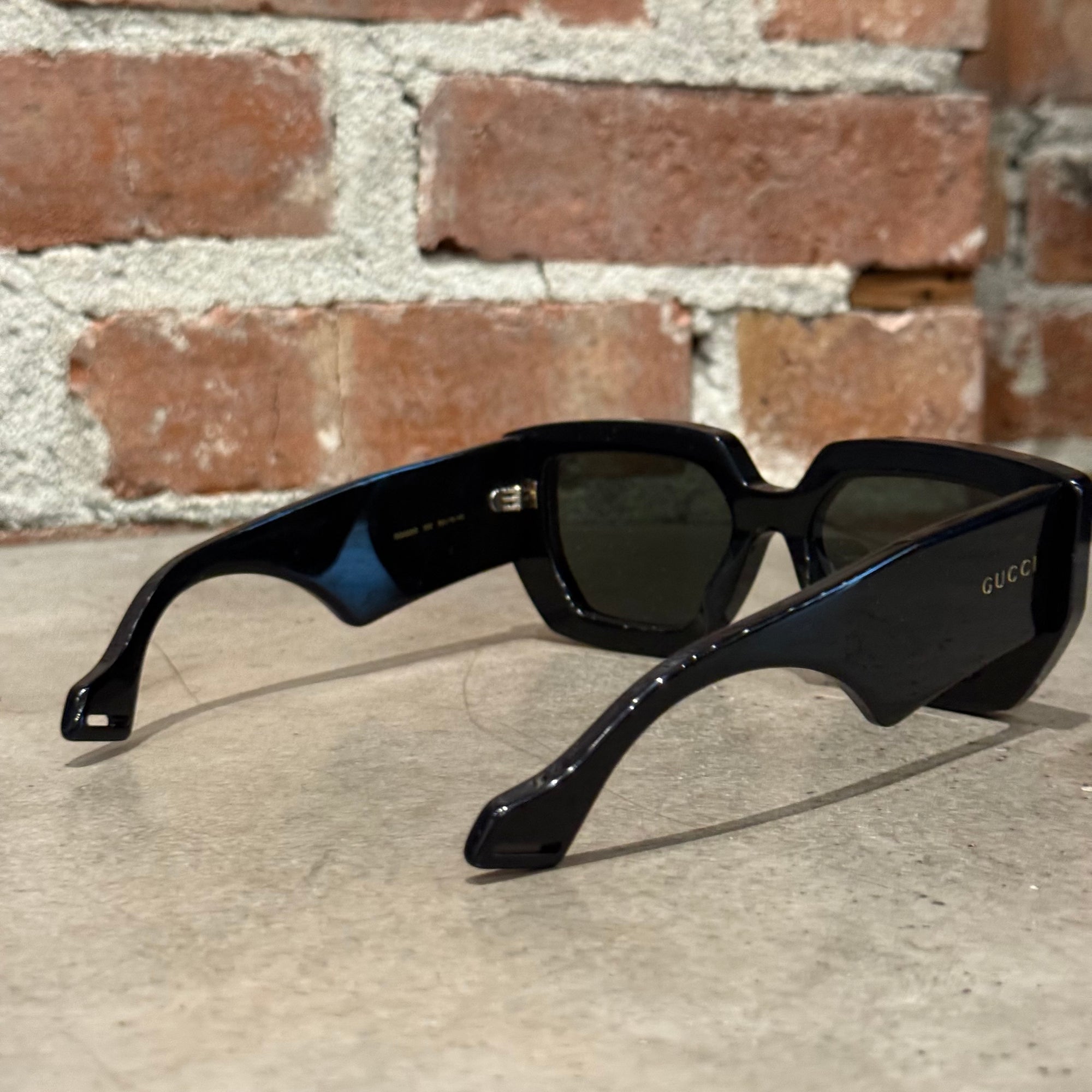 GUCCI BIG BOX BOVGV08450 SUNGLASSES ‘BLACK/GOLD’