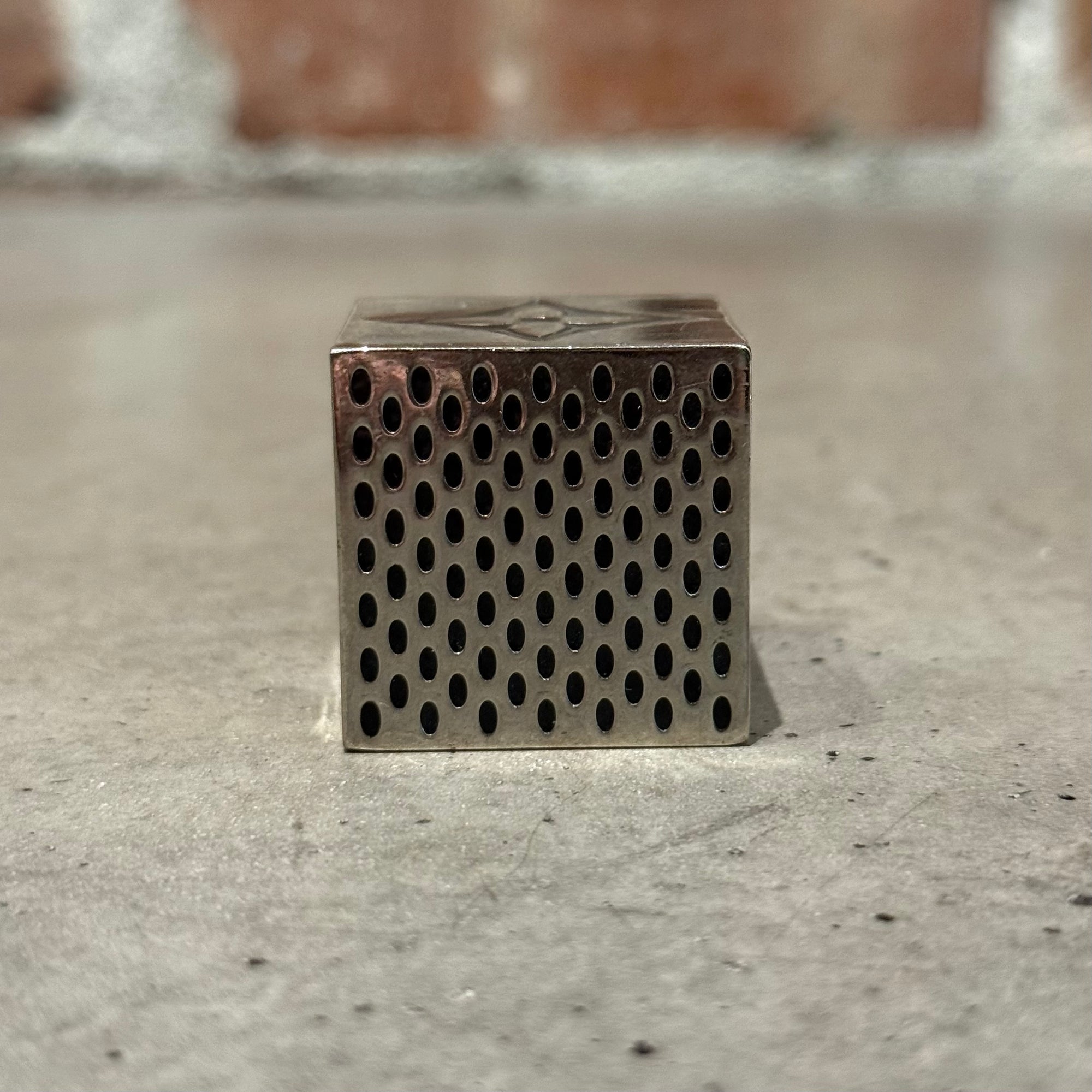 LOUIS VUITTON MAGNETIC DICE PAPERWEIGHTS ‘SILVER’