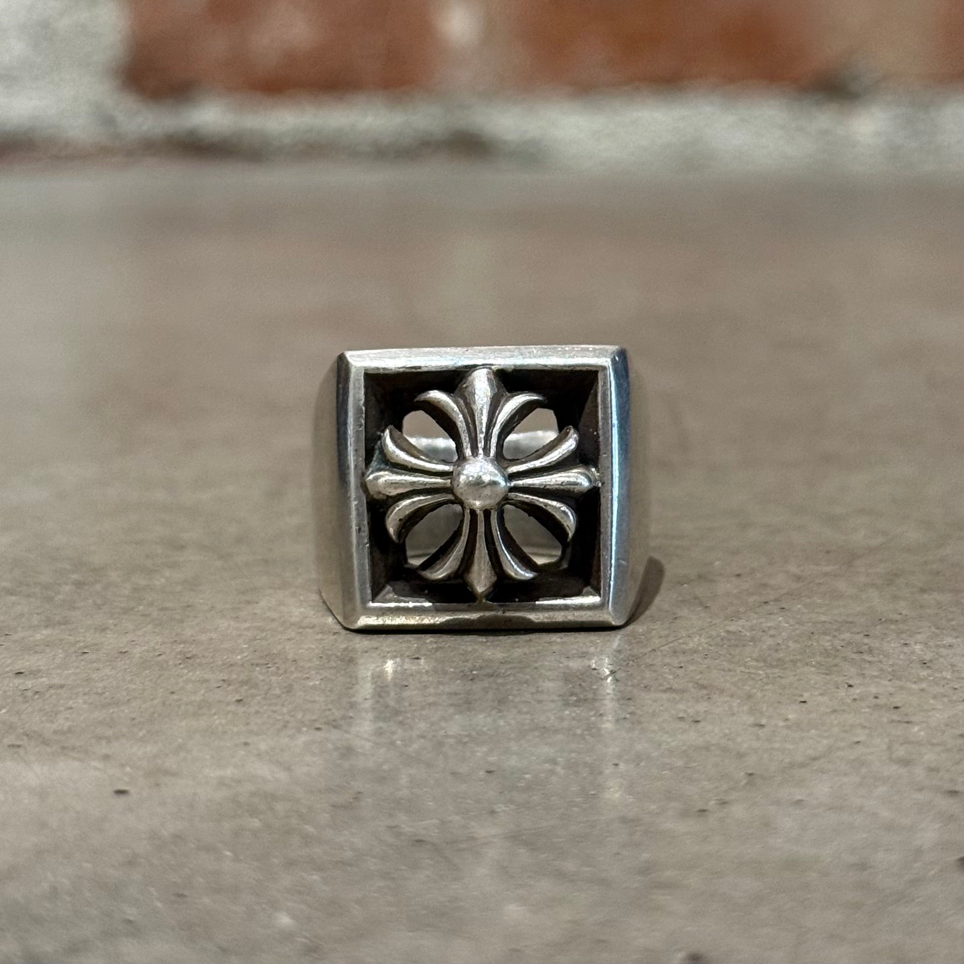 CHROME HEARTS PLUS CROSS BLOCK RING ‘SILVER’