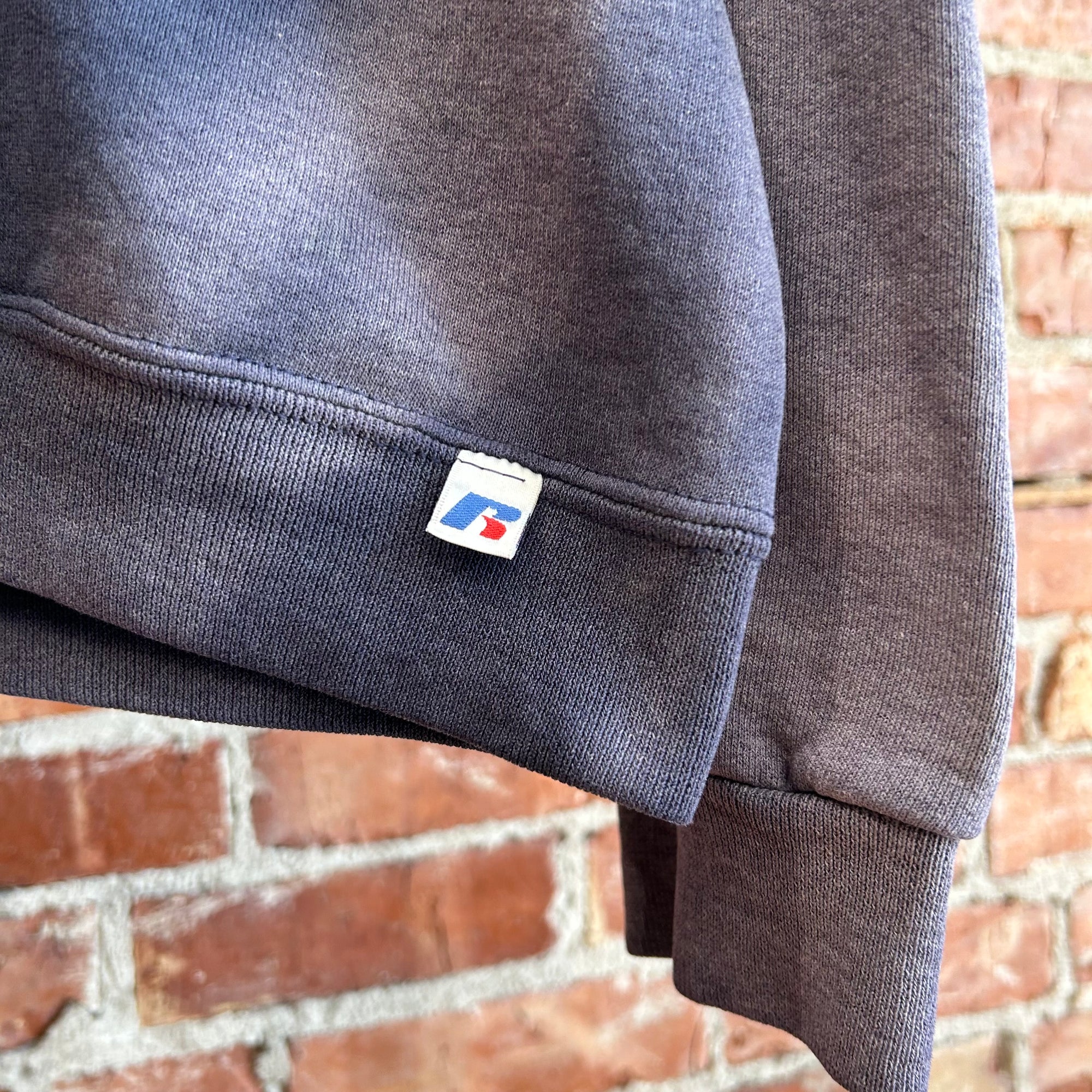 RUSSELL ATHETLIC 90S VINTAGE FADER CREWNECK ‘FADED INDIGO’