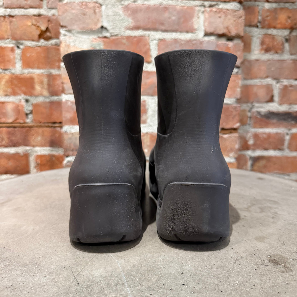 BOTTEGA VENETA PUDDLE BOOTS ‘CHOCOLATE’