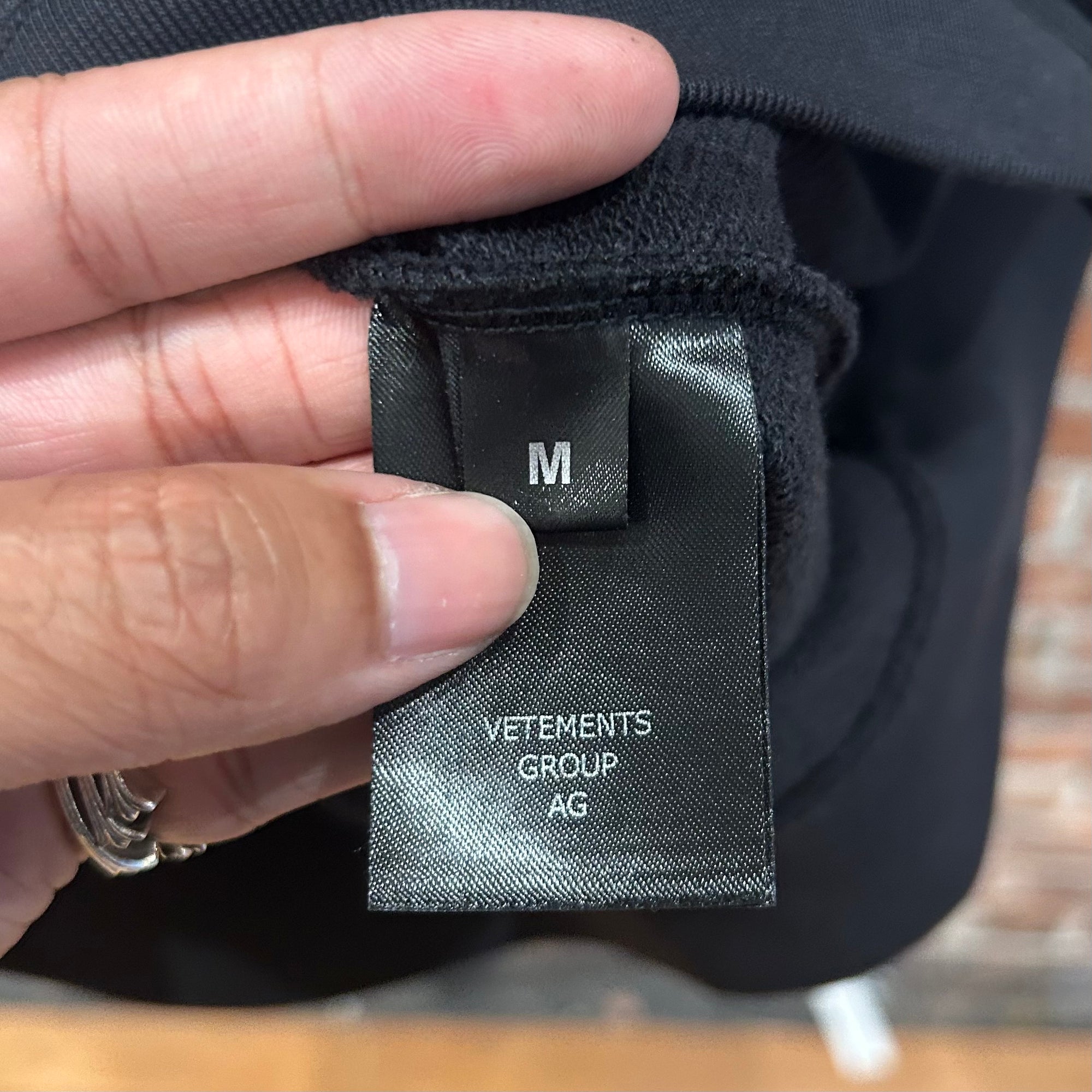 VETEMENTS SS25 LIMITED EDITION POLIZEI ZIP HOODIE ‘BLACK’