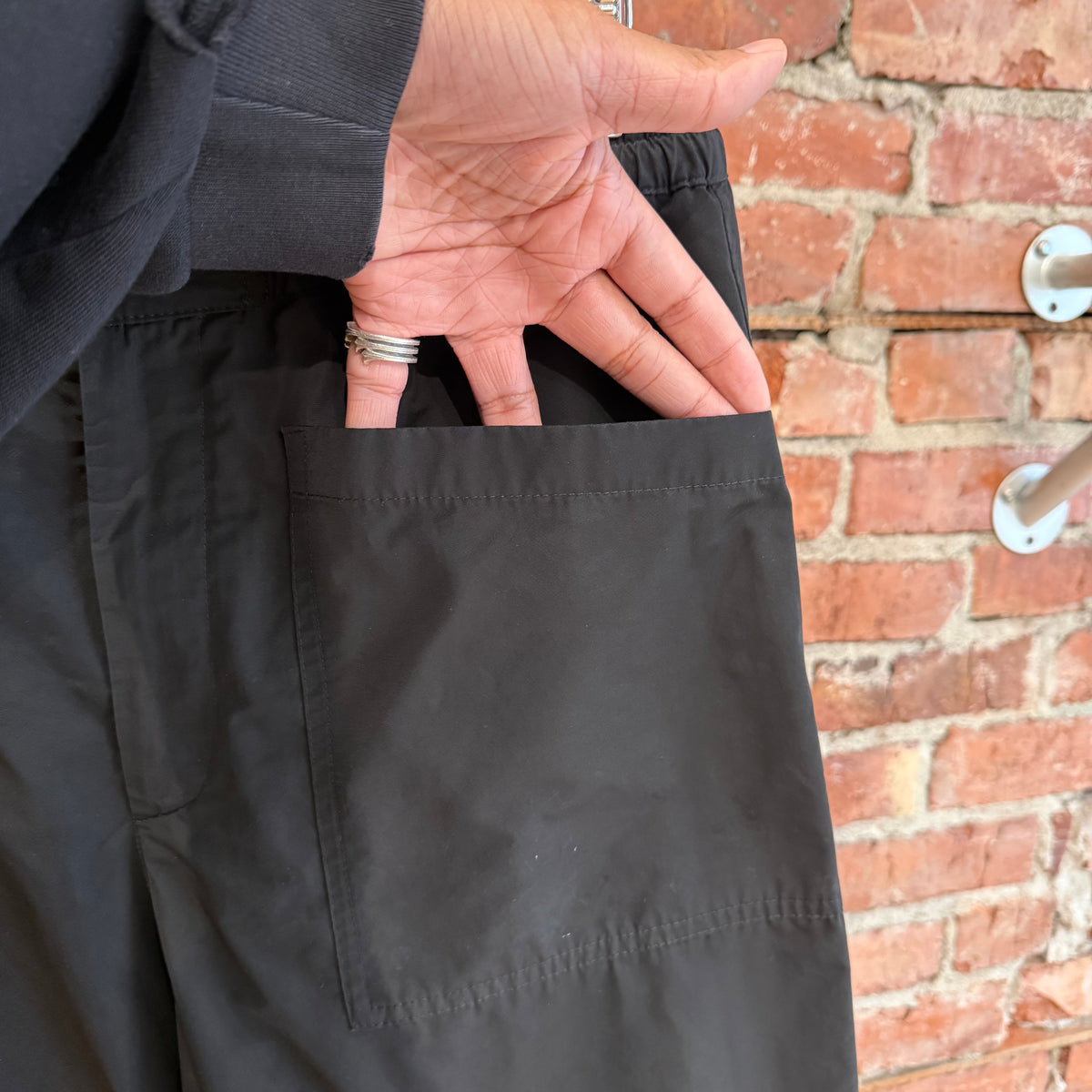 DRIES VAN NOTEN CONVERTIBLE PANTS ‘BLACK’