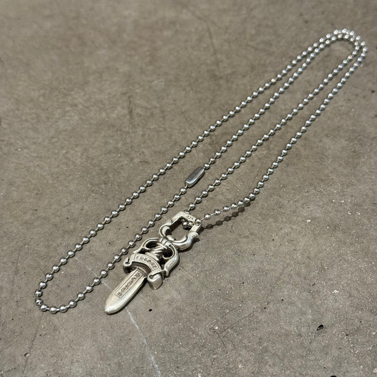 CHROME HEARTS 