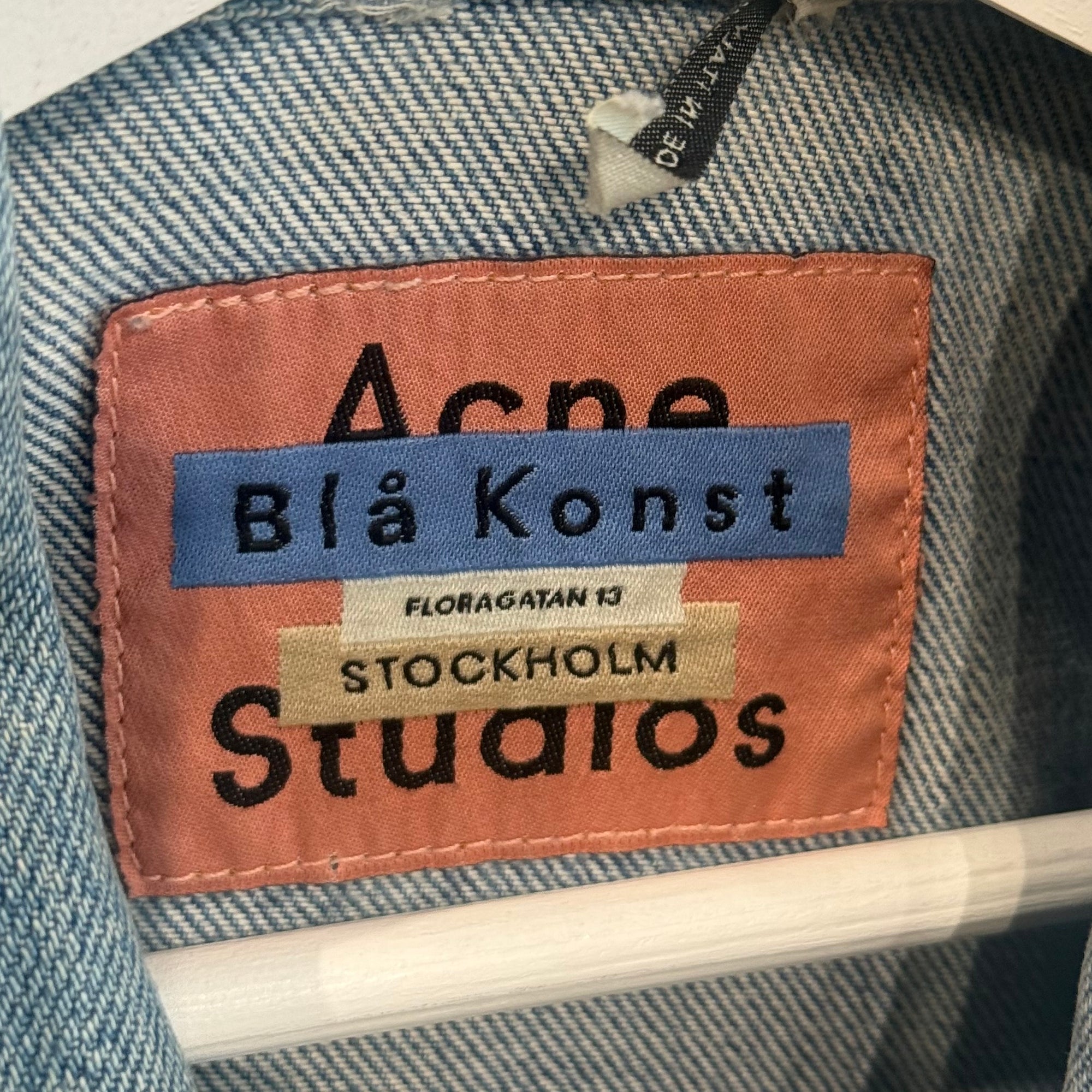 ACNE STUDIOS OVERSIZED DENIM TRUCKER JACKET ‘LIGHT WASH’