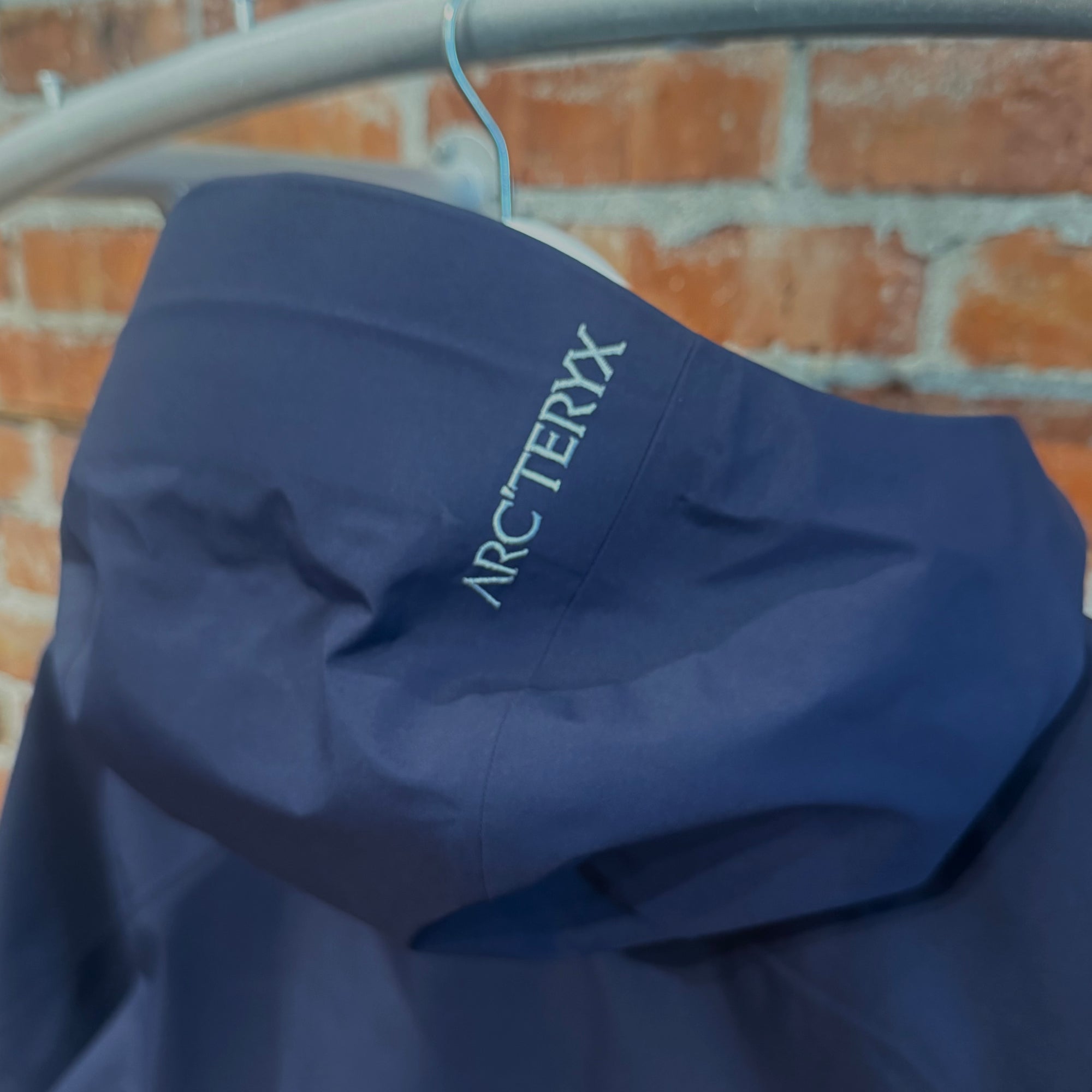 ARC’TERYX BETA LT SHELL JACKET ‘NAVY’