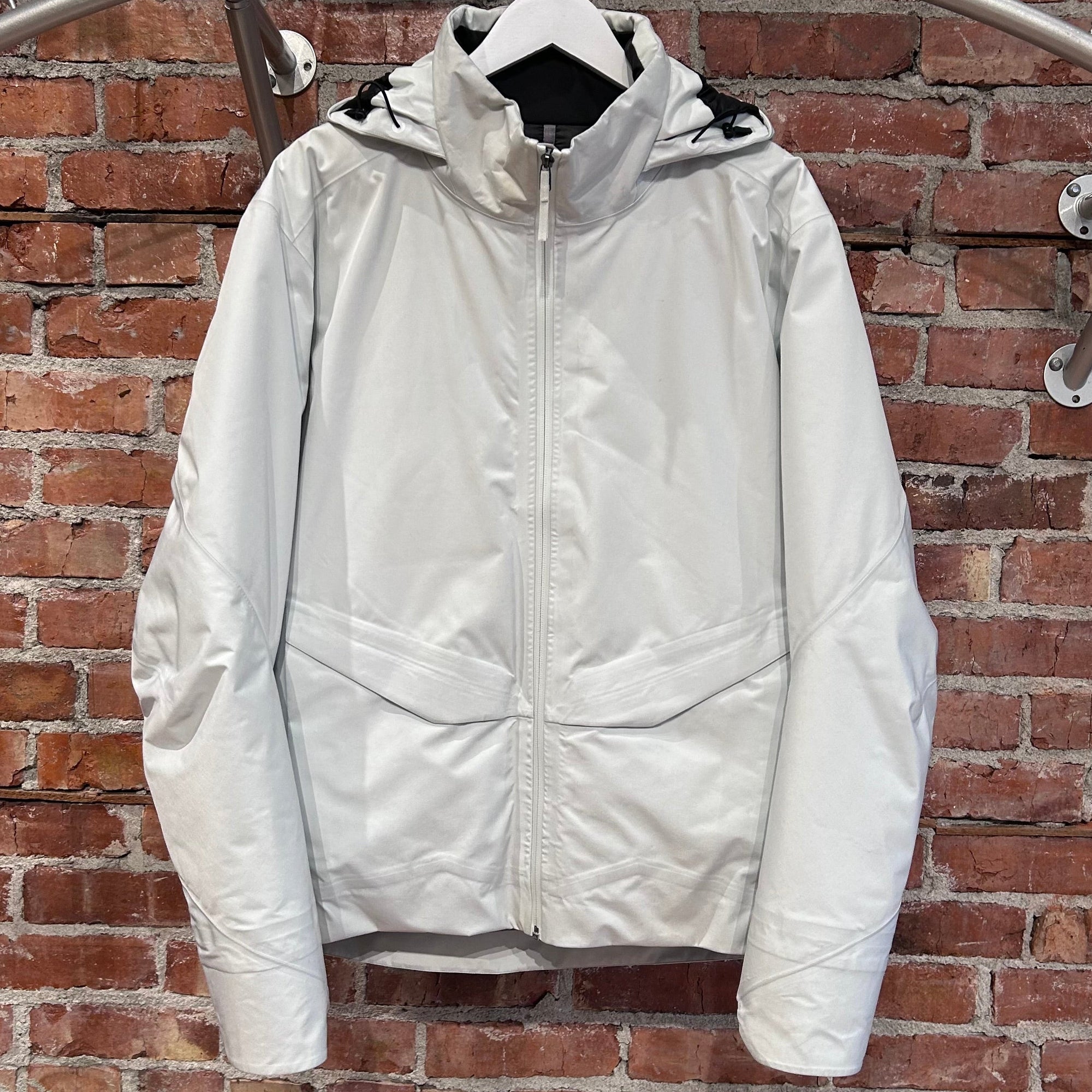 ARCTERYX VEILANCE NODE DOWN JACKET ‘WHITE’