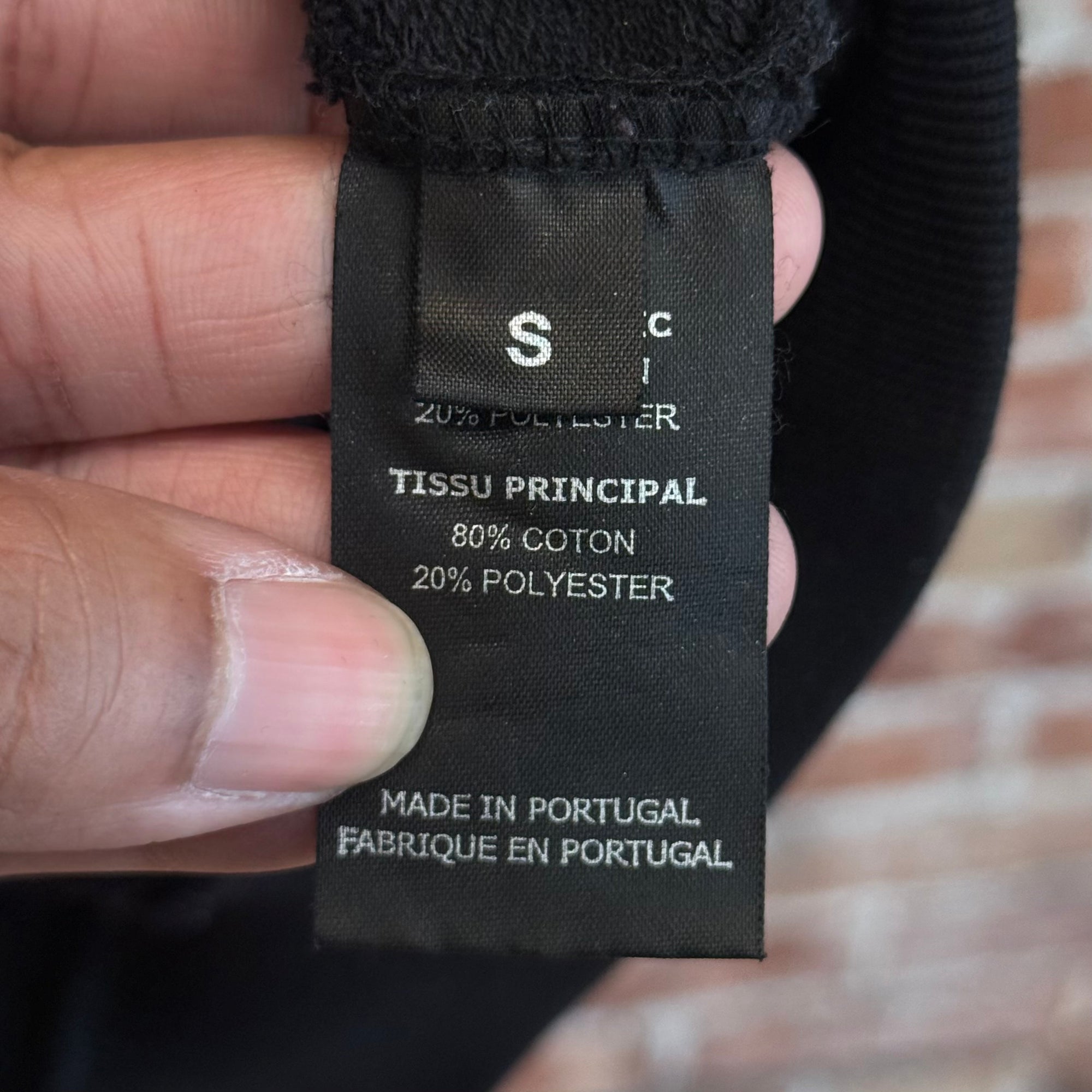 VETEMENTS LIMITED EDITION CARETAG LOGO HOODIE ‘BLACK’