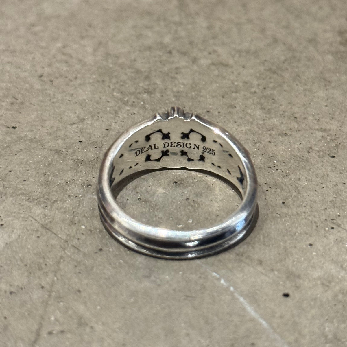 DEAL DESIGN GL CROSS LEVEL RING 'SILVER'