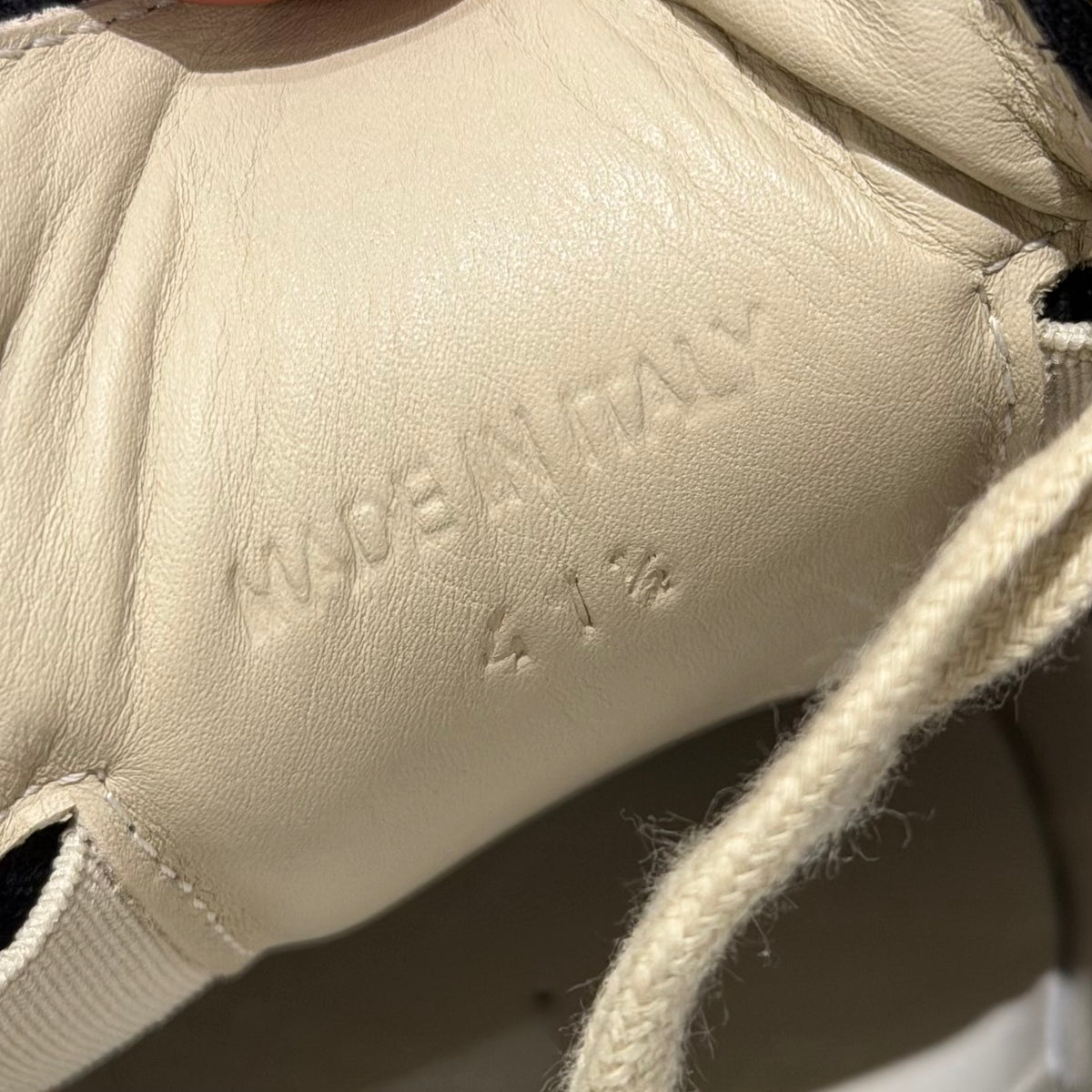 MASION MARGIELA REPLICA GAT SNEAKERS ‘BLACK/GUM’
