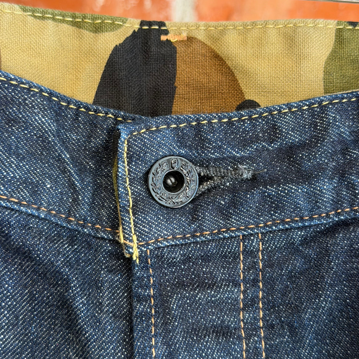 BAPE CAMO BACK DENIM SHORTS ‘DARK BLUE’