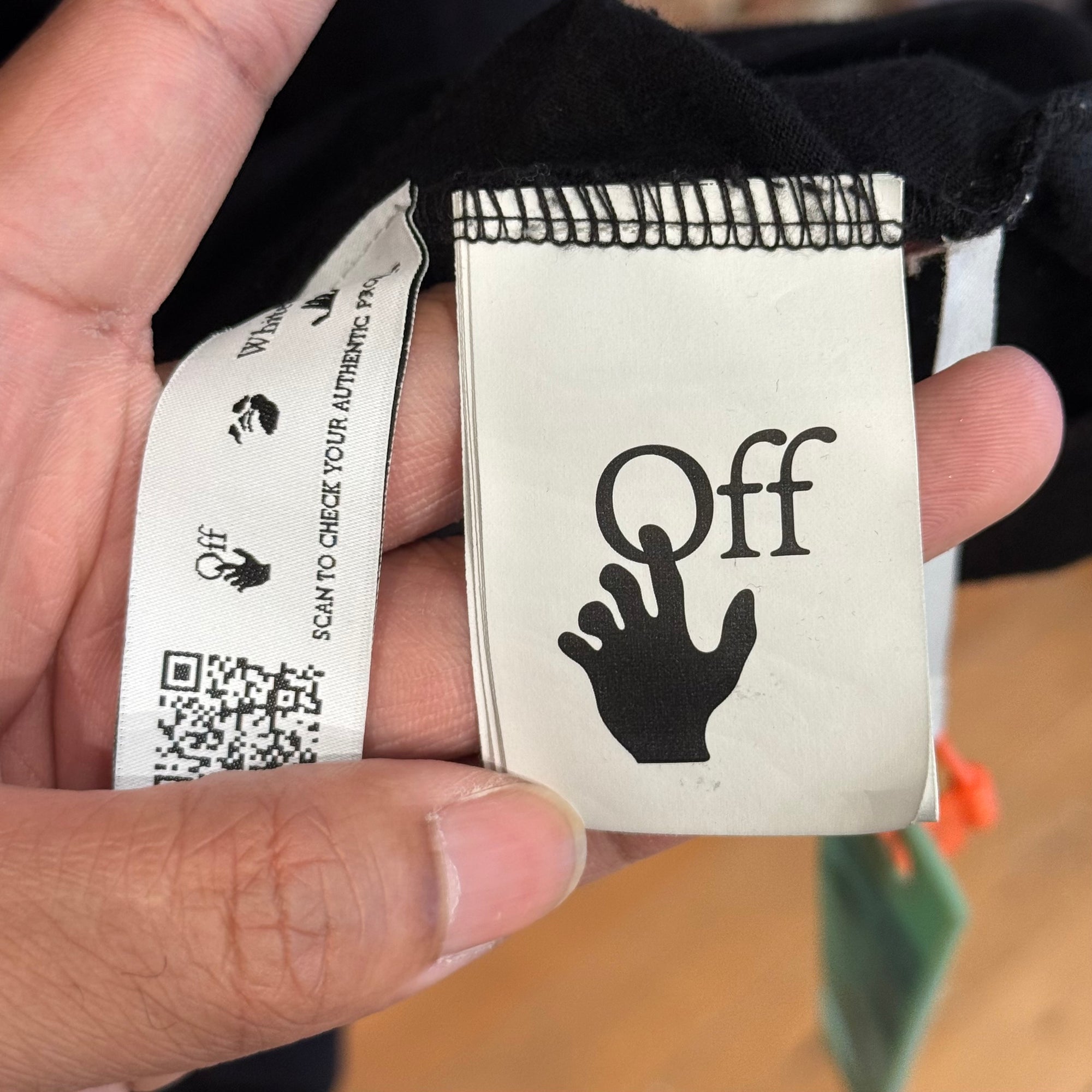 OFF-WHITE DIAGONAL HELVETICA LAYER HOODIE ‘BLACK’