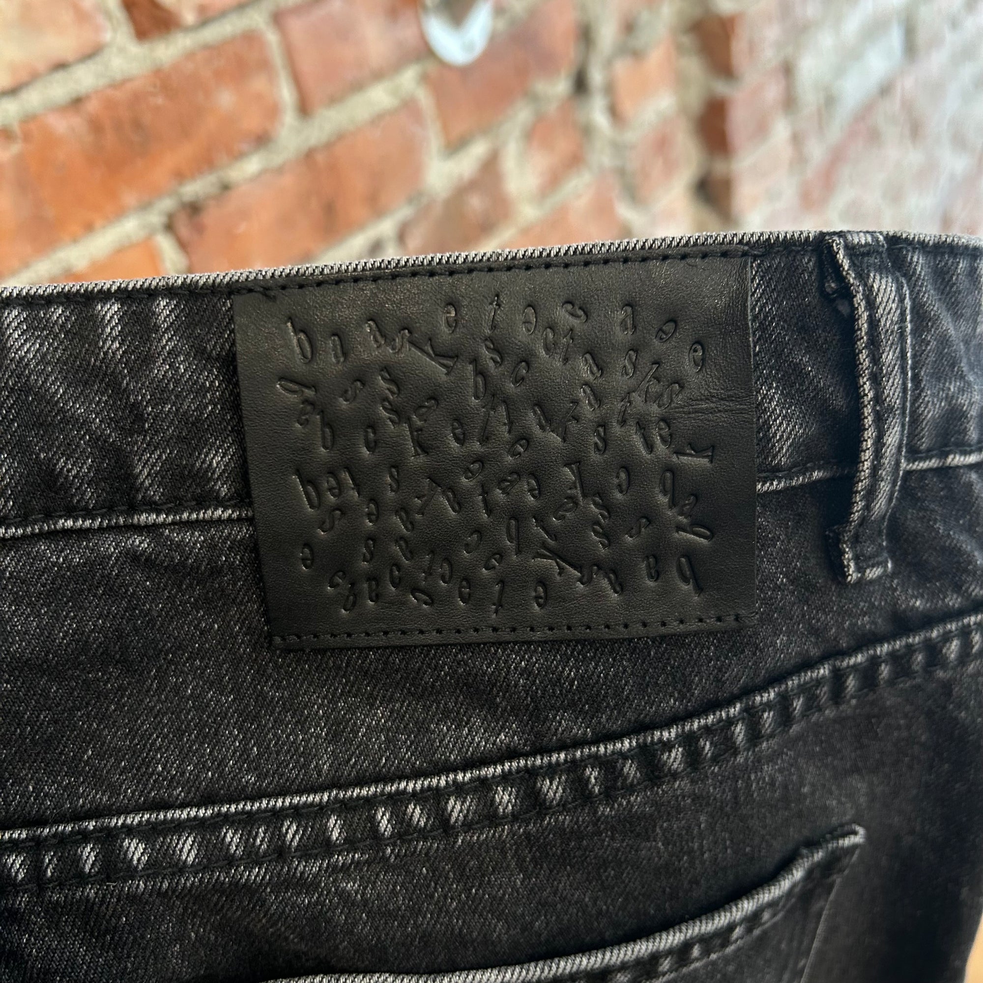 BASKETCASE GALLERY FLARED JEANS ‘VINTAGE BLACK’