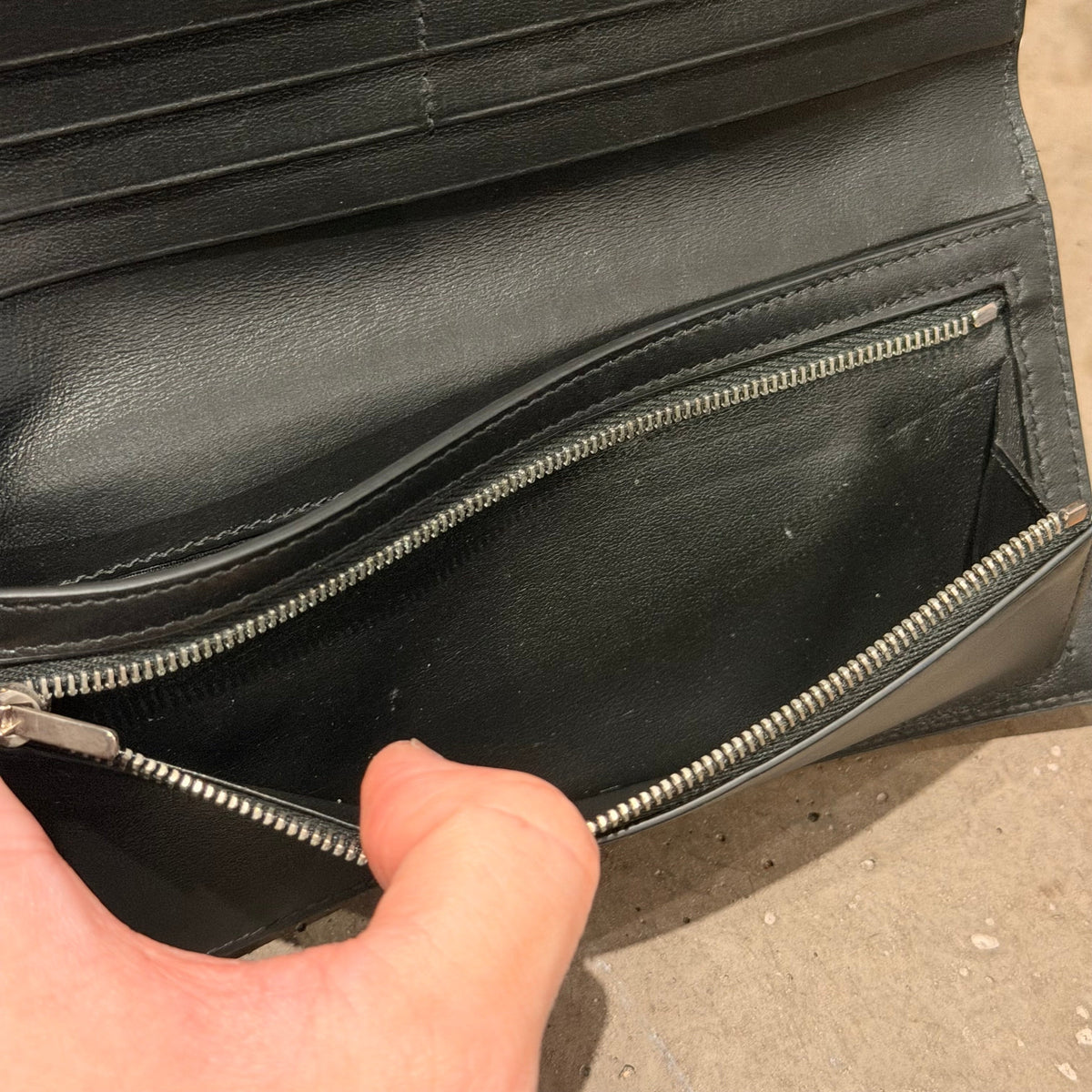 BALENCIAGA SS24 PASSPORT WALLET ‘MULTI’