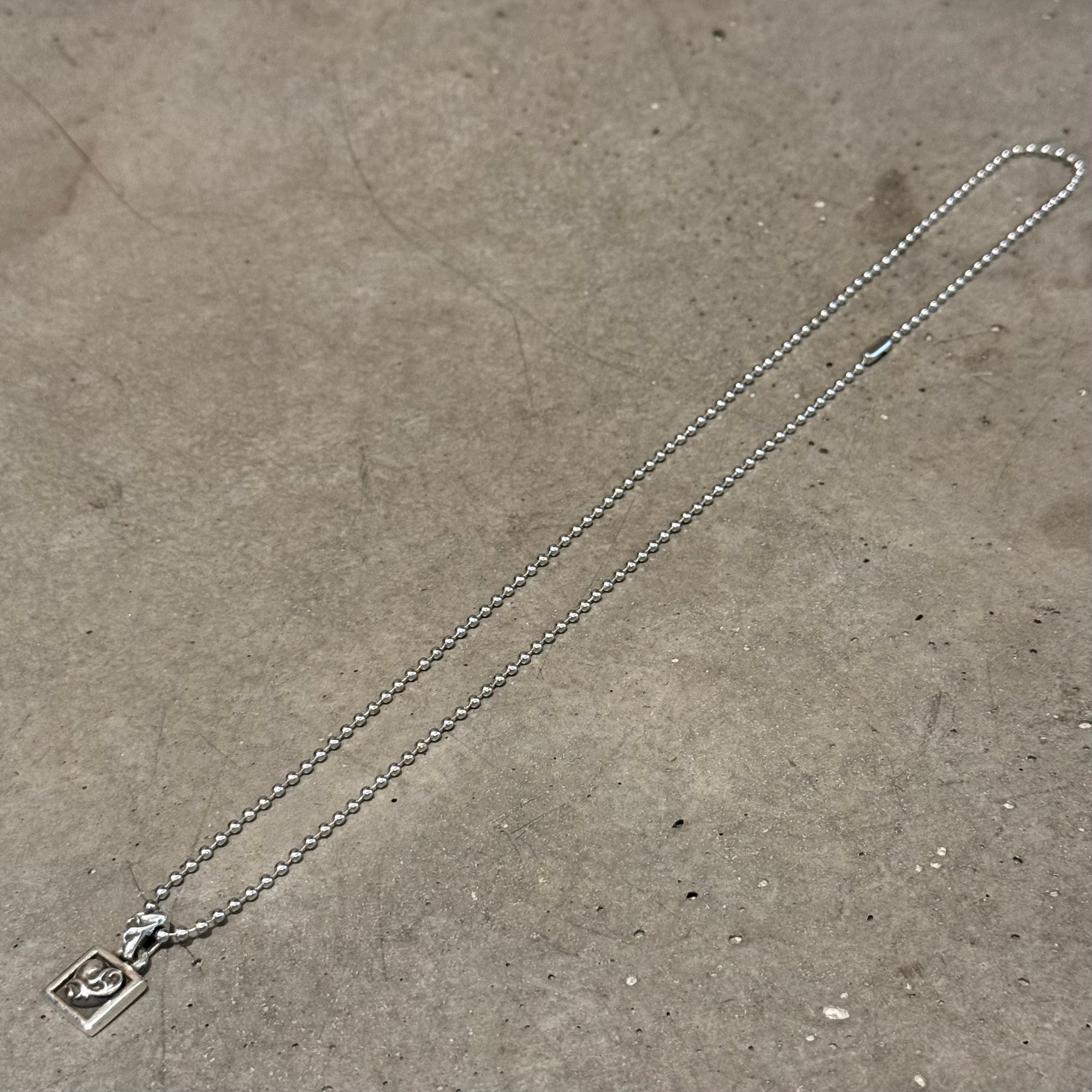 CHROME HEARTS FRAMED HEART NECKLACE ‘SILVER’