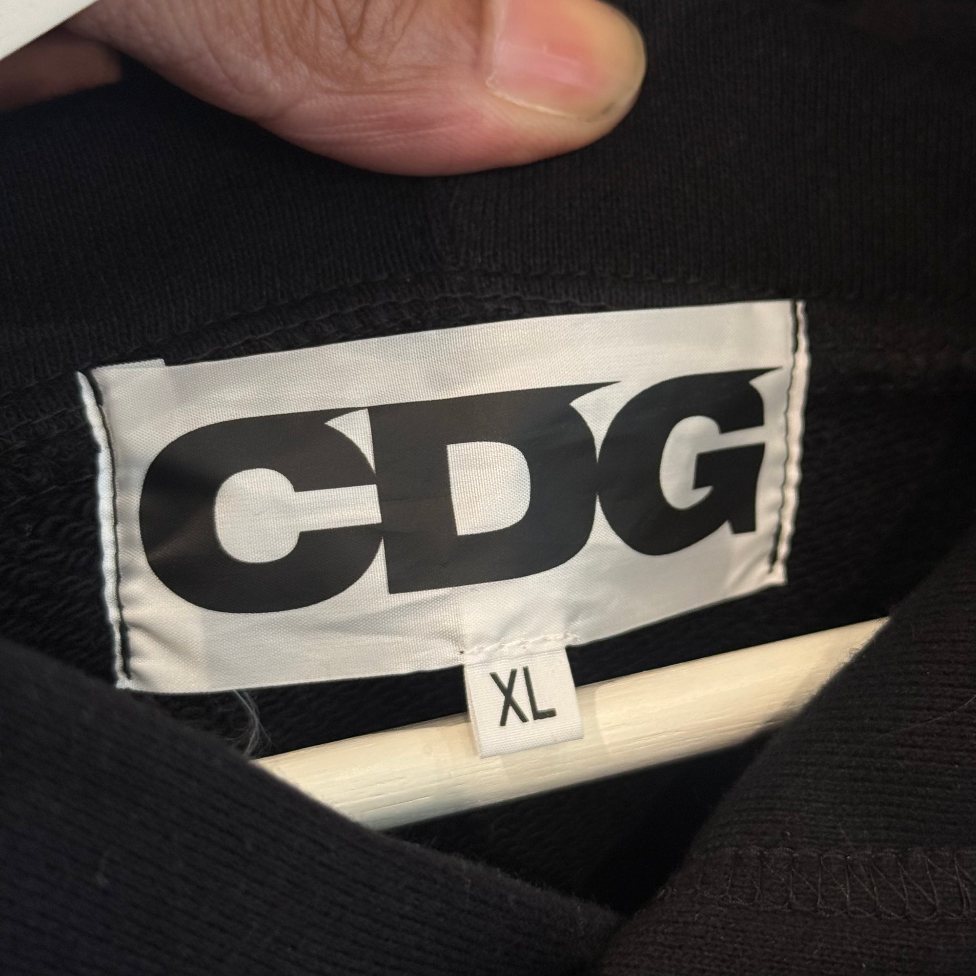 COMME DES GARCONS HOODED PONCHO SWEATSHIRT ‘BLACK’