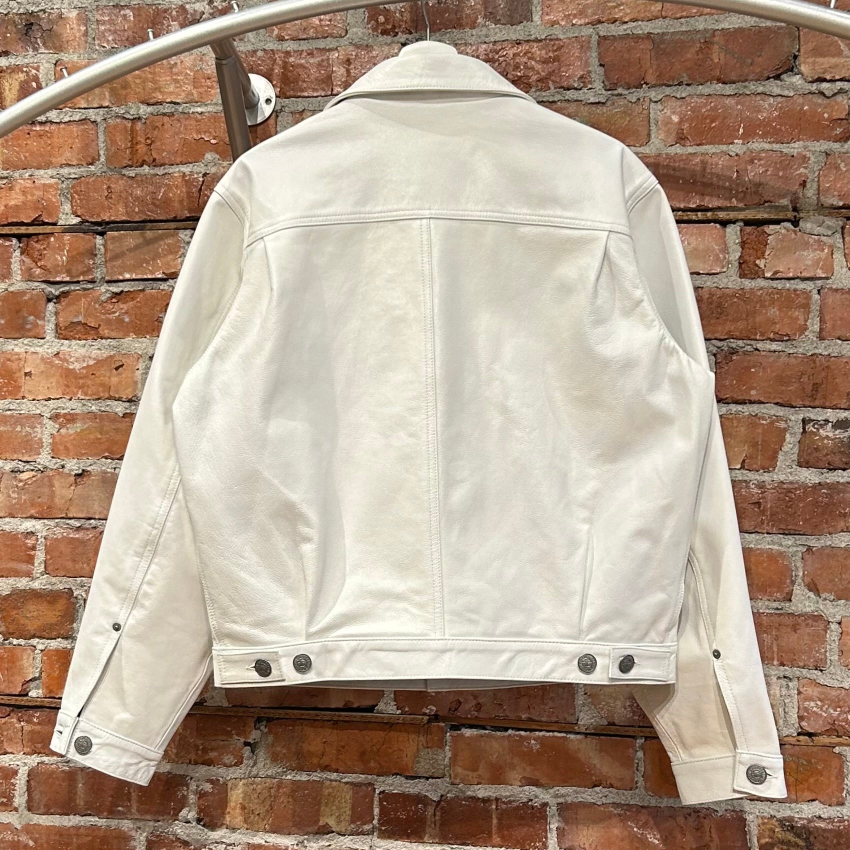 STUSSY X LEVI’S LEATHER TRUCKER JACKET ‘WHITE’
