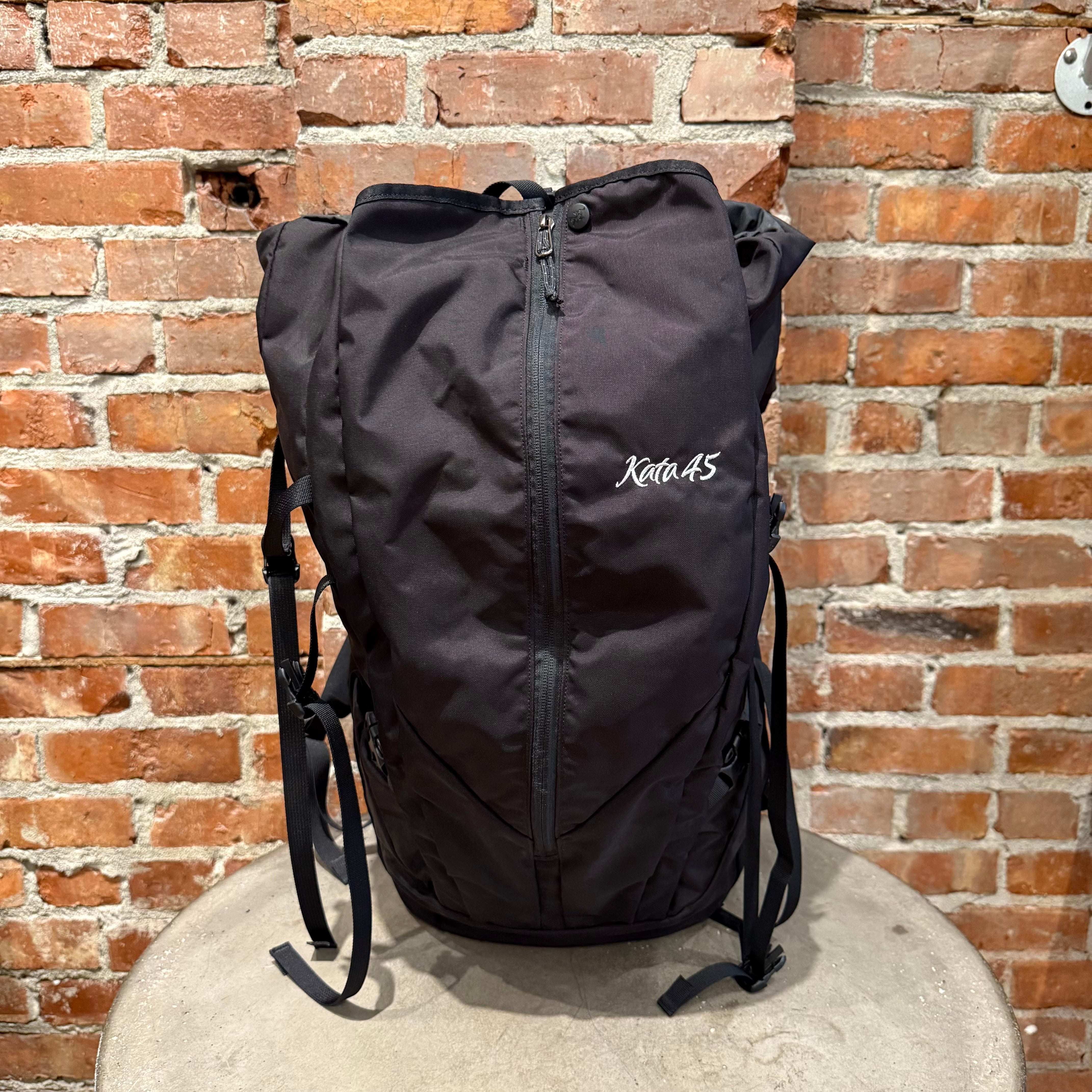 ARC'TERYX KATA 45 L BACKPACK 'BLACK' – Sadō Room