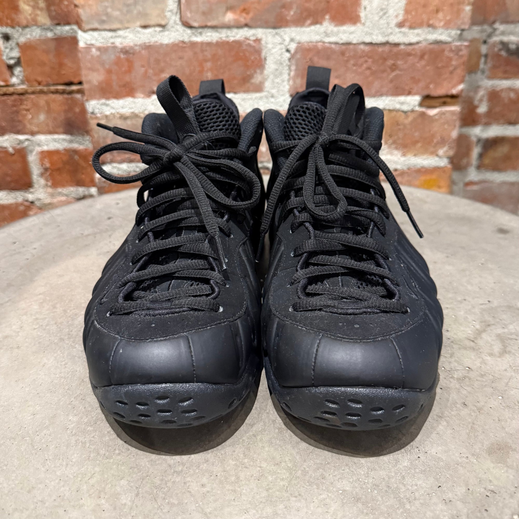 NIKE FOAMPOSITE ONE TRIPLE BLACK ‘BLACK’