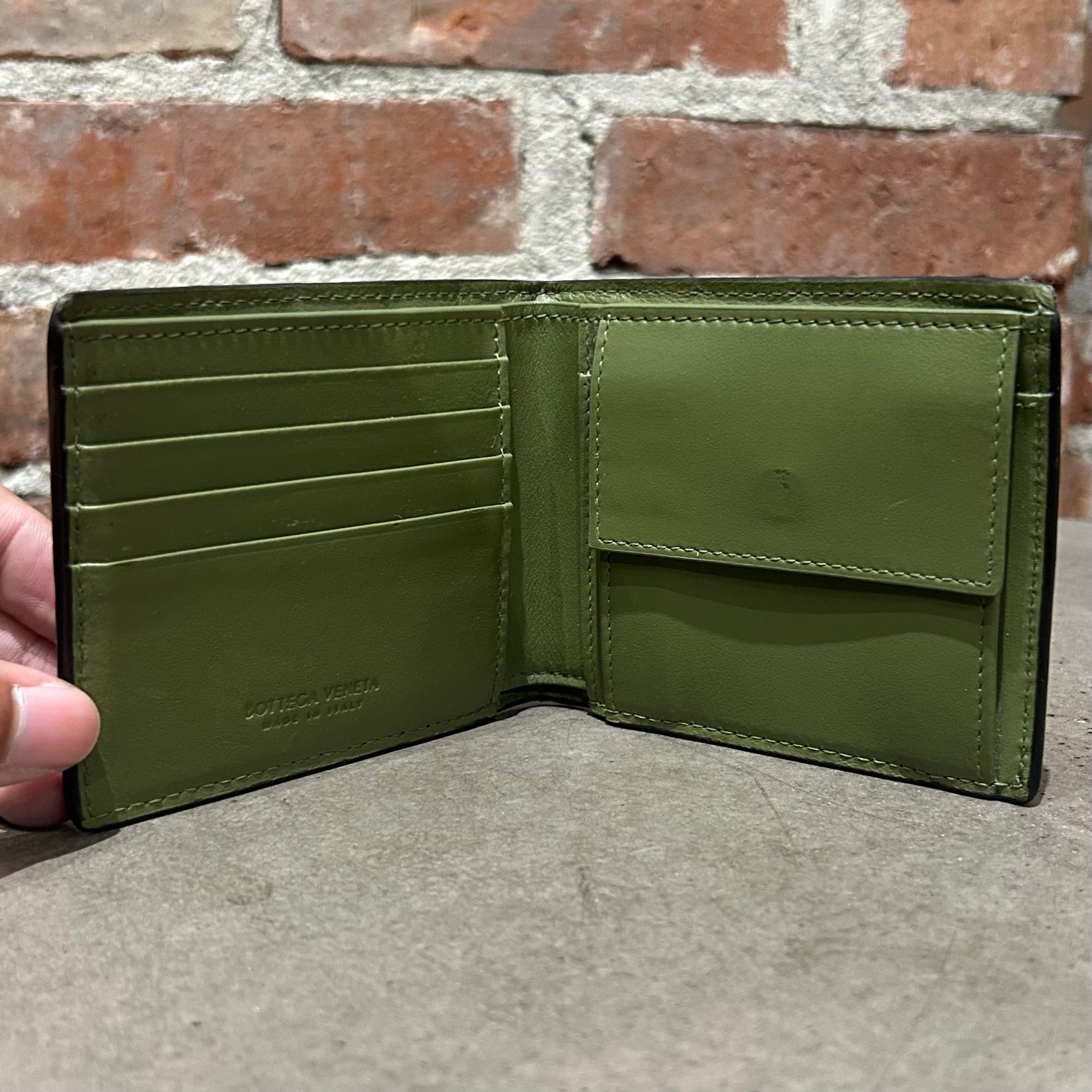 BOTTEGA VENETA INTRECCIATO LEATHER BIFOLD WALLET ‘BROWN’