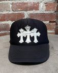 CHROME HEARTS CEMETERY CROSS PATCH TRUCKER HAT ‘BLACK/WHITE’