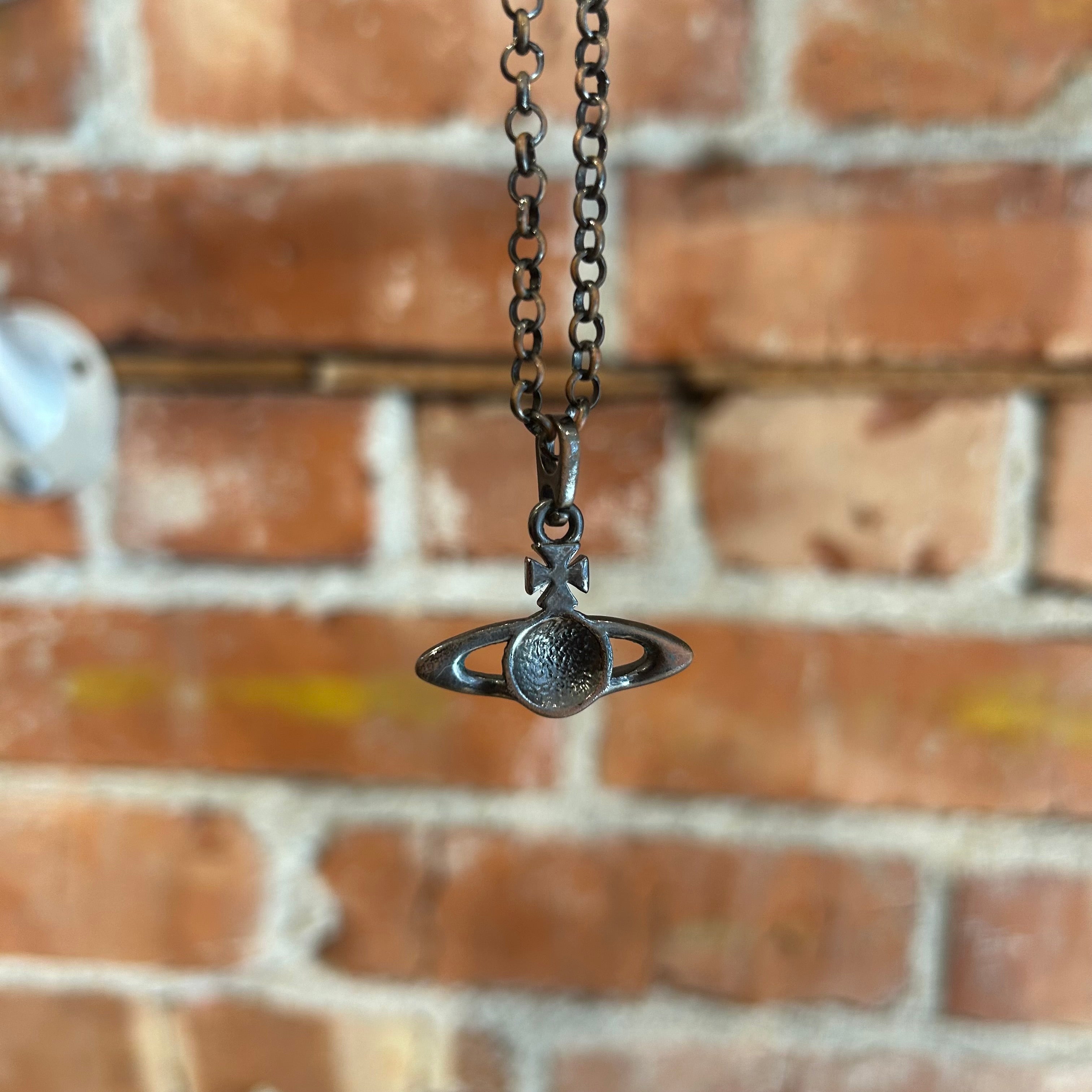 Vivian Westwood オーブ オブジェ Vivienne Westwood orbit necklace 😵🫀 Dm for the price+to order
