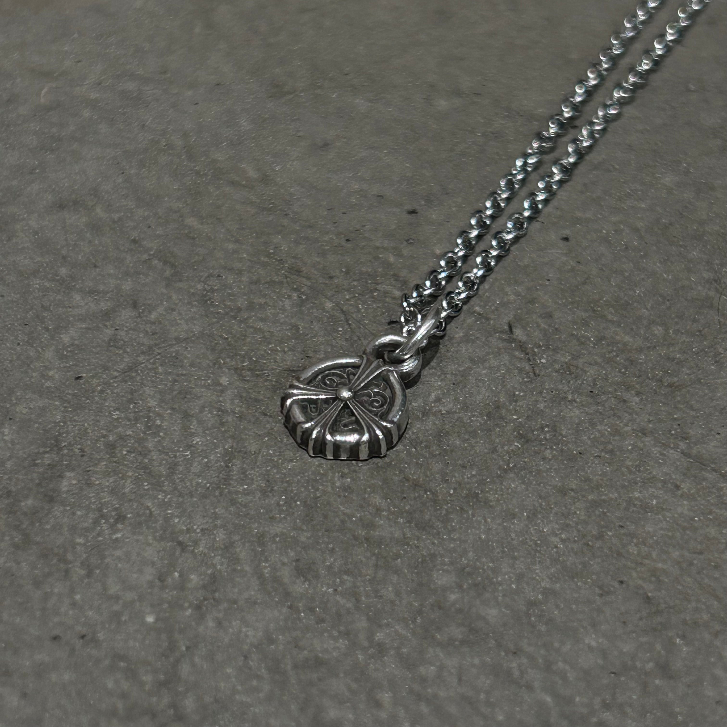 【Peace of ChromHeart】 CHROME HEARTS PEACE SIGN CHARM NECKLACE 'SILVER' – Sadō Room