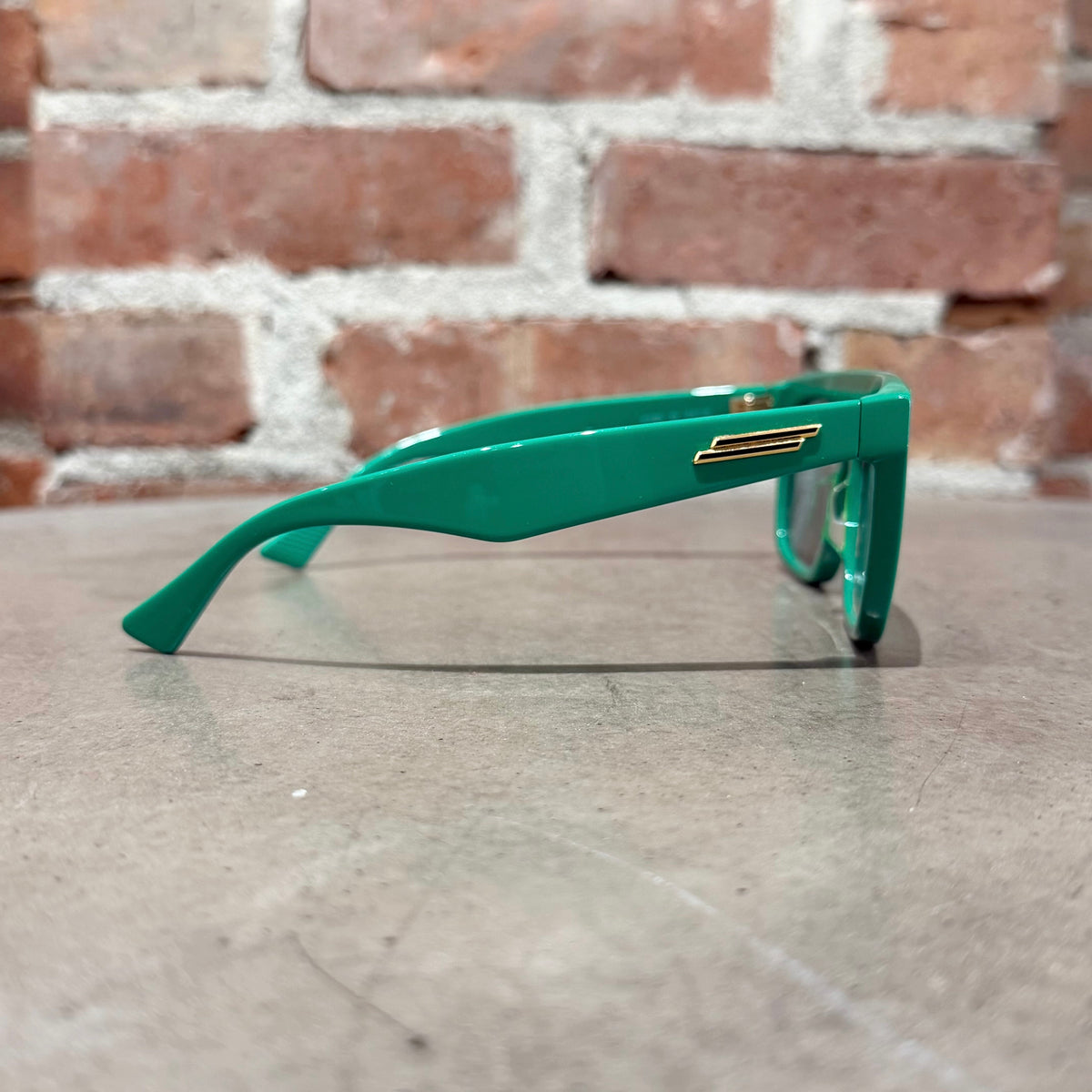 BOTTEGA VENETA BV1060S FLAT-TOP SUNGLASSES ‘GREEN’