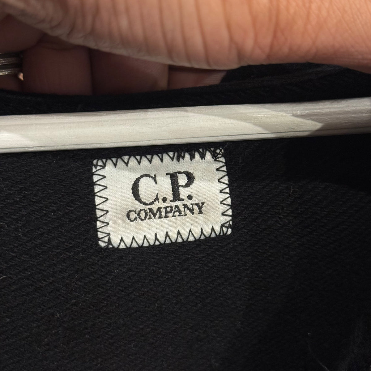 C.P. COMPANY DIAGONAL RAISED FLEECE GOGGLE ZIP HOODIE ‘BLACK’