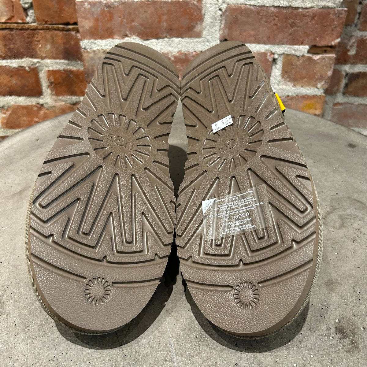 GALLERY DEPT. X UGGS TASMAN CAVNAS SLIPPERS ‘SAGE’