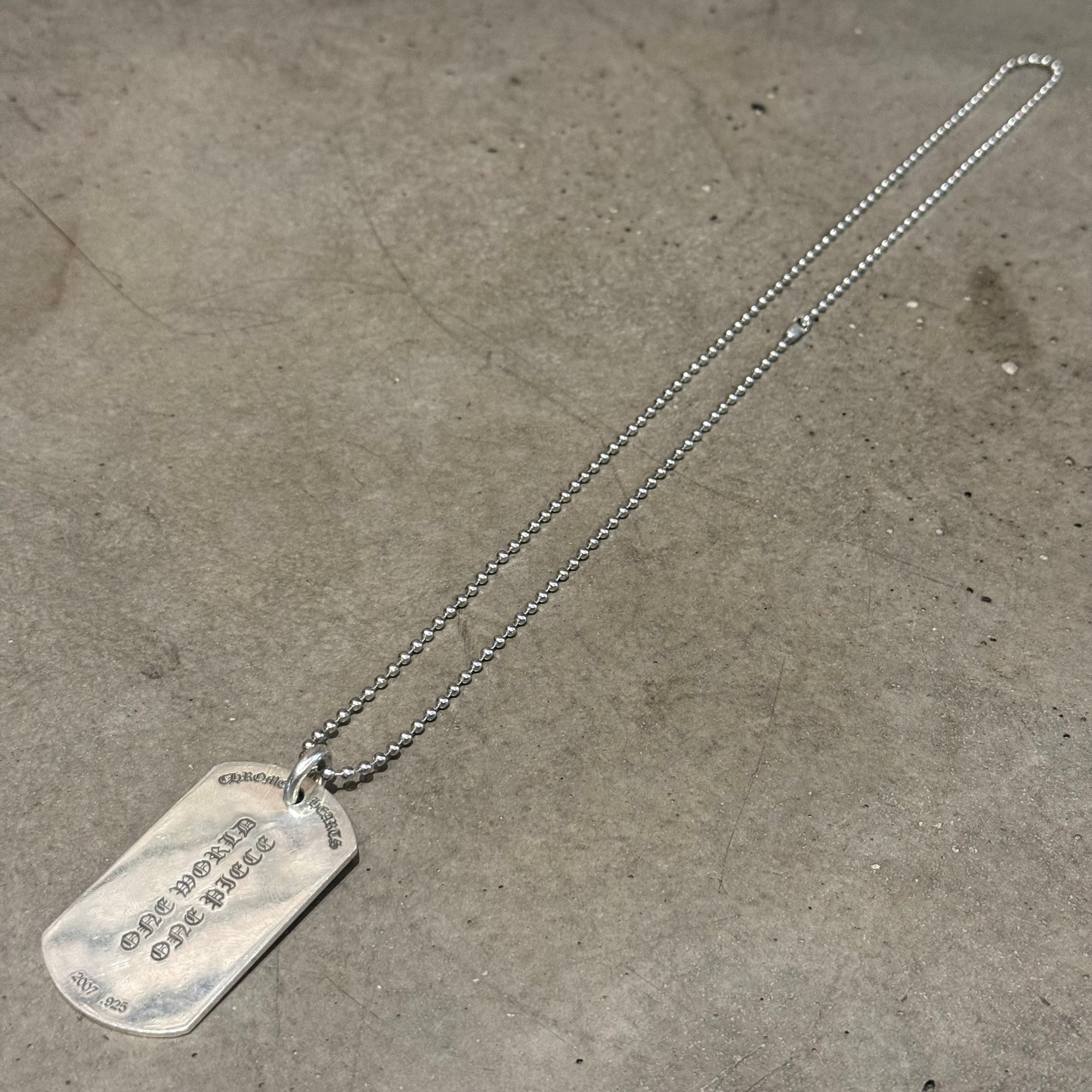 CHROME HEARTS FLEUR KNEE DOGTAG NECKLACE ‘SILVER’
