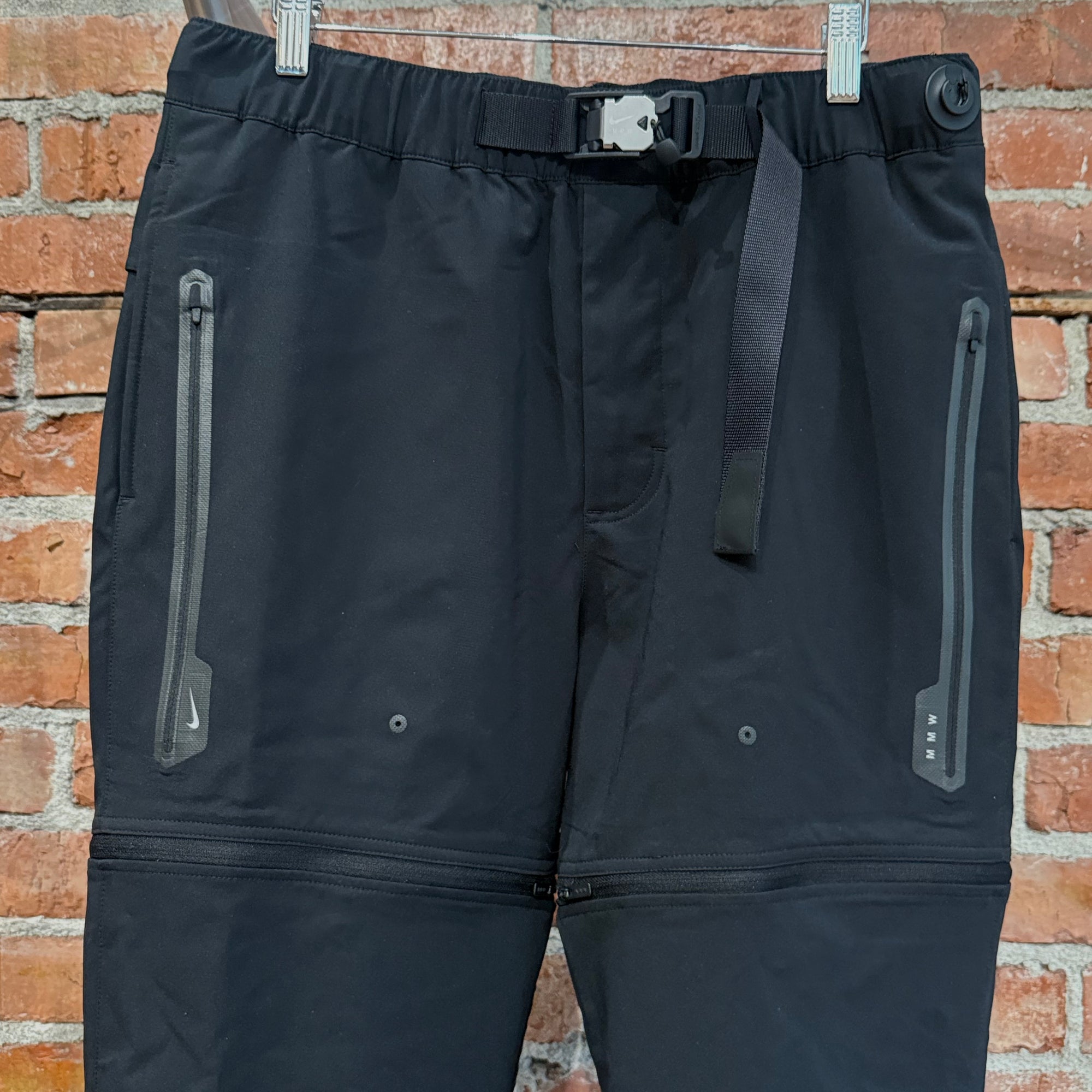 MMW X NIKE CONVERTIBLE TECHWEAR PANTS ‘BLACK’
