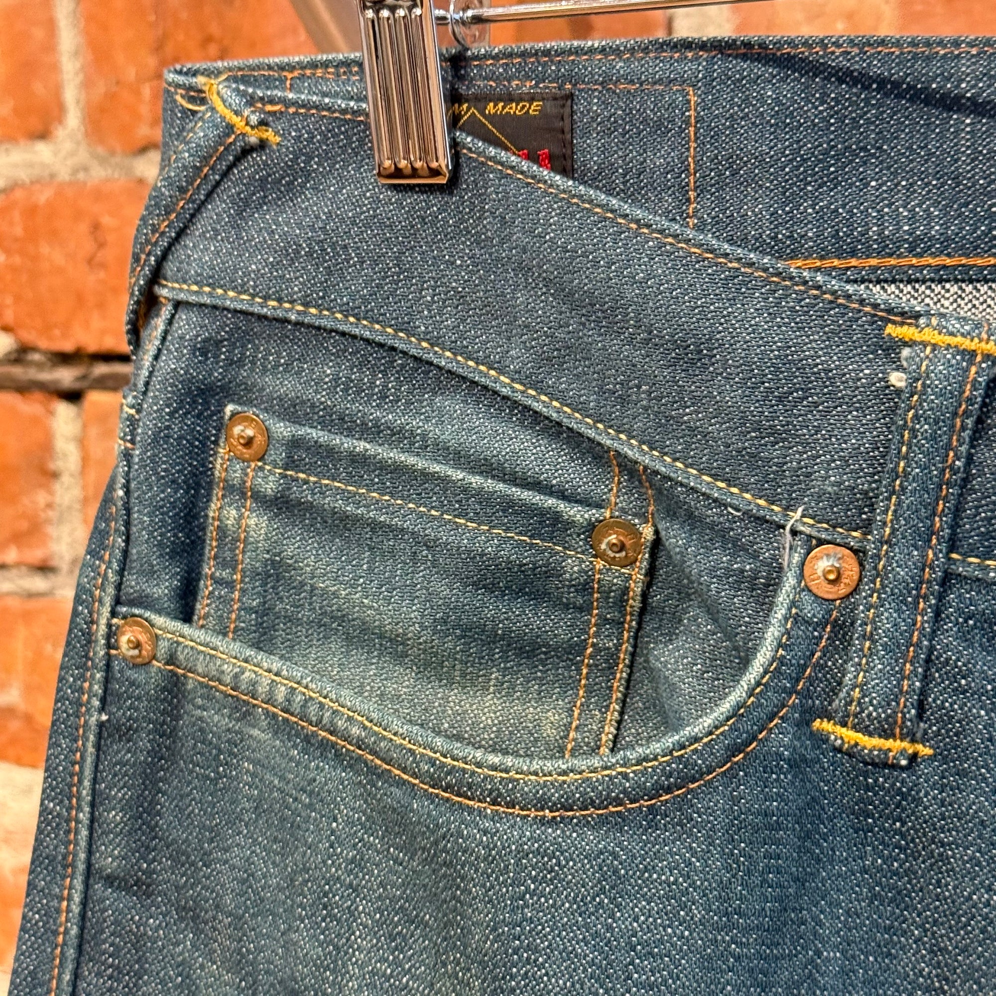 EVISU LOT 2008 THIN GULL STRAIGHT FIT DENIM ‘WASHED INDIGO/IVORY’