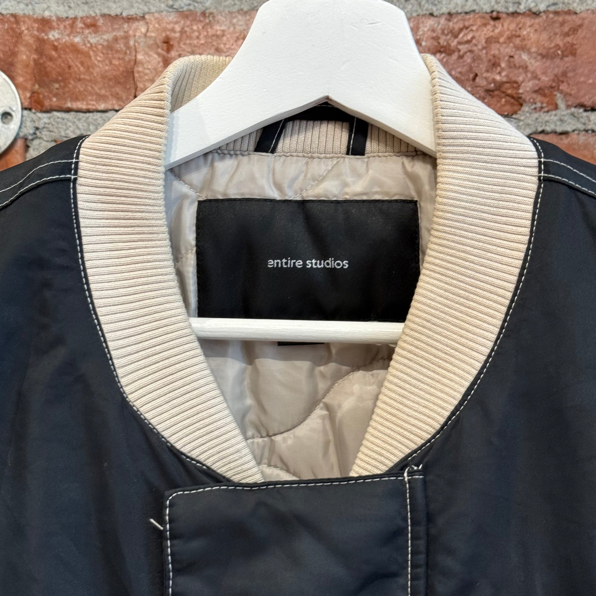 ENTIRE STUDIOS A-2 BOMBER JACKET ‘NAVY’