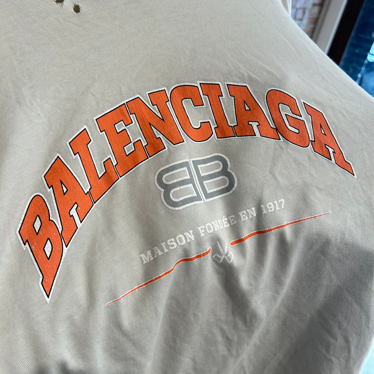 BALENCIAGA SS22 BB MAISON FONDEE LONGSLEEVE ‘CREAM/ORANGE’