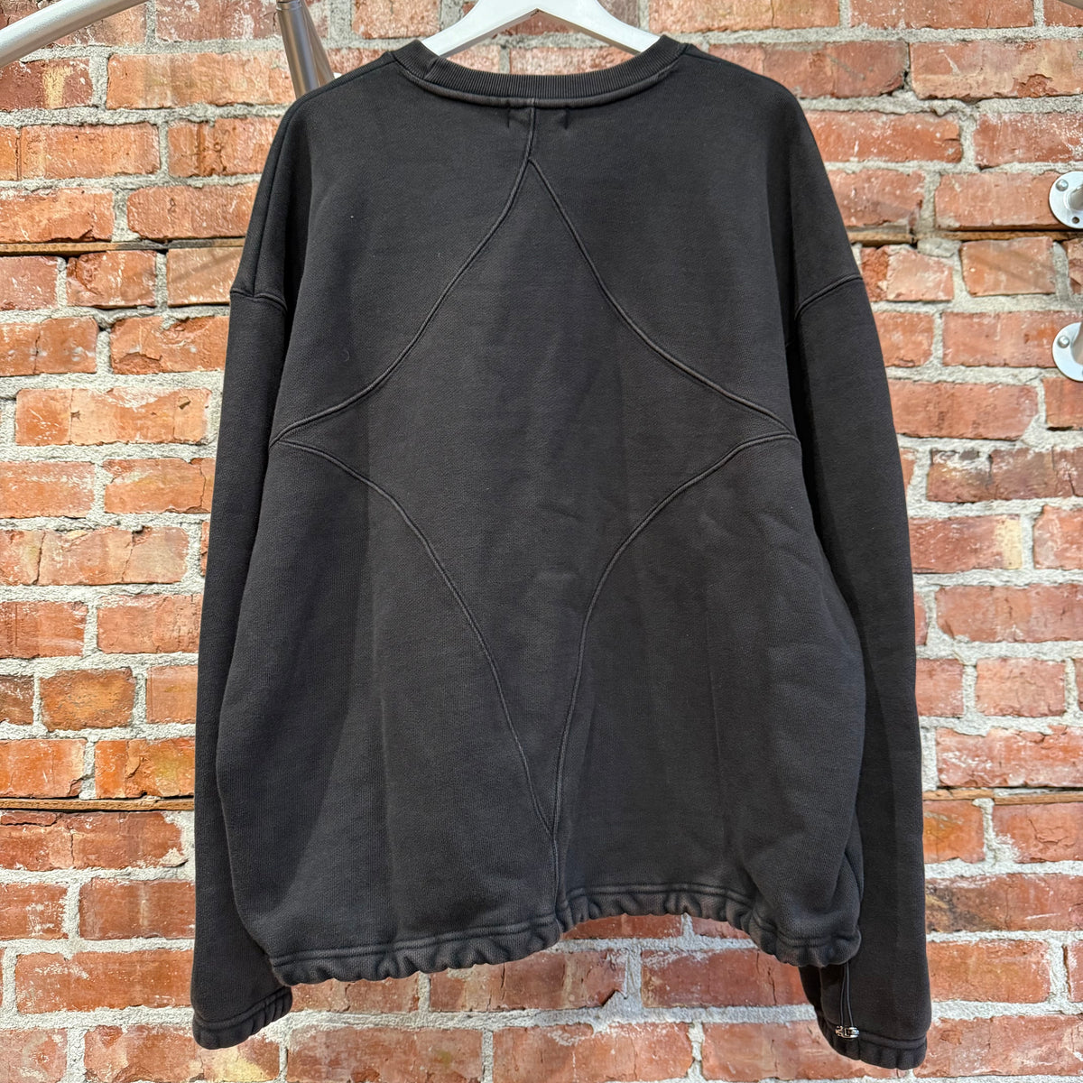 THUG CLUB POCKET CREWNECK ‘BLACK’