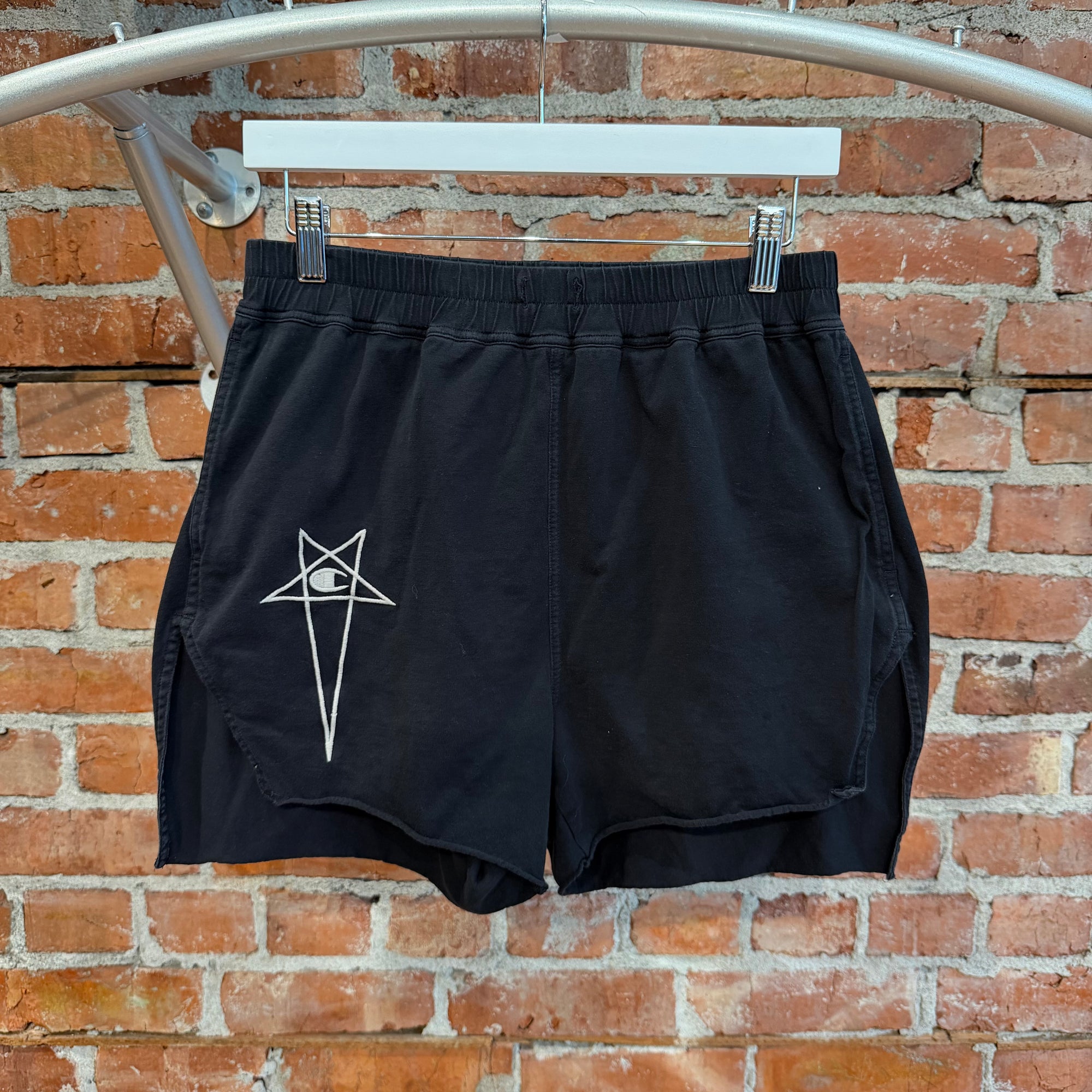RICK OWENS X CHAMPION DOLPHIN SHORTS ‘BLACK’
