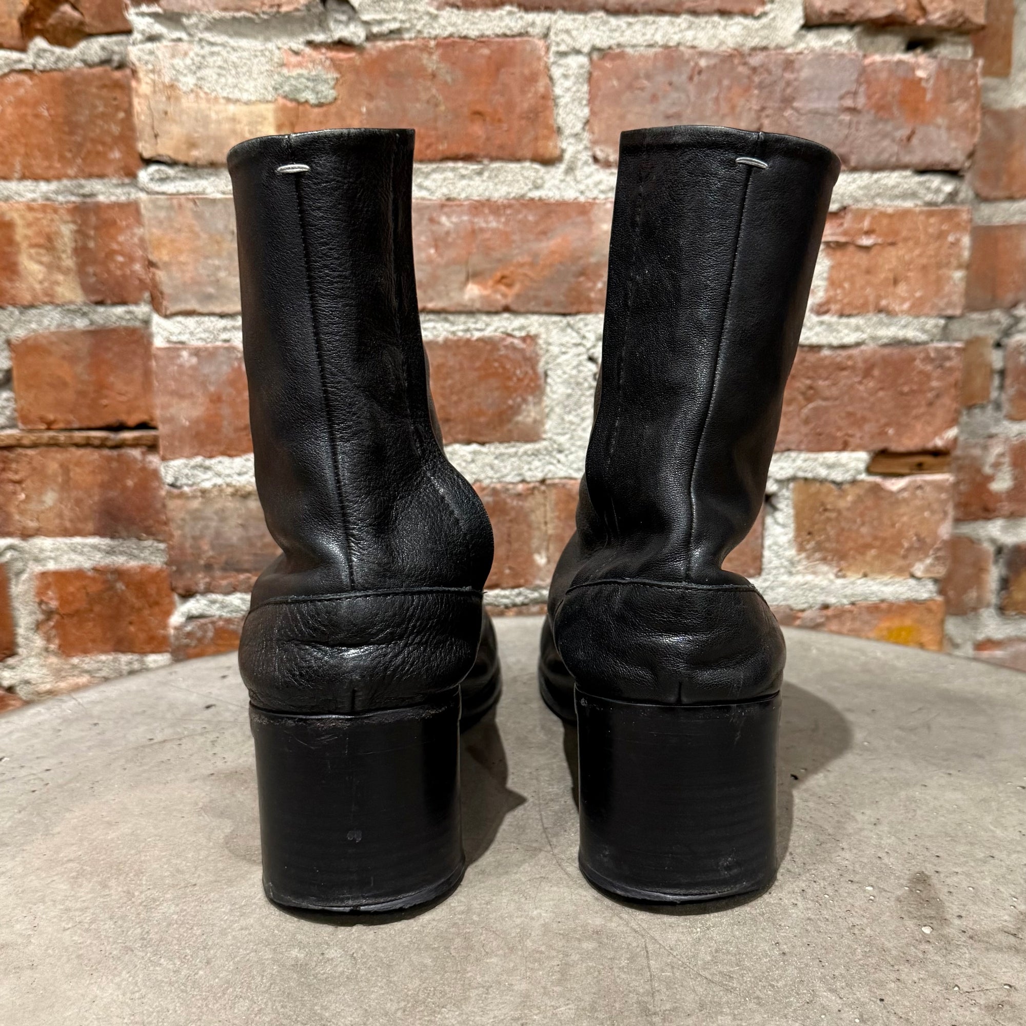 MAISON MARGIELA HEELED TABI BOOTS ‘BLACK’
