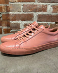 COMMON PROJECT ACIHLLES LOW SNEAKERS ‘SALMON’