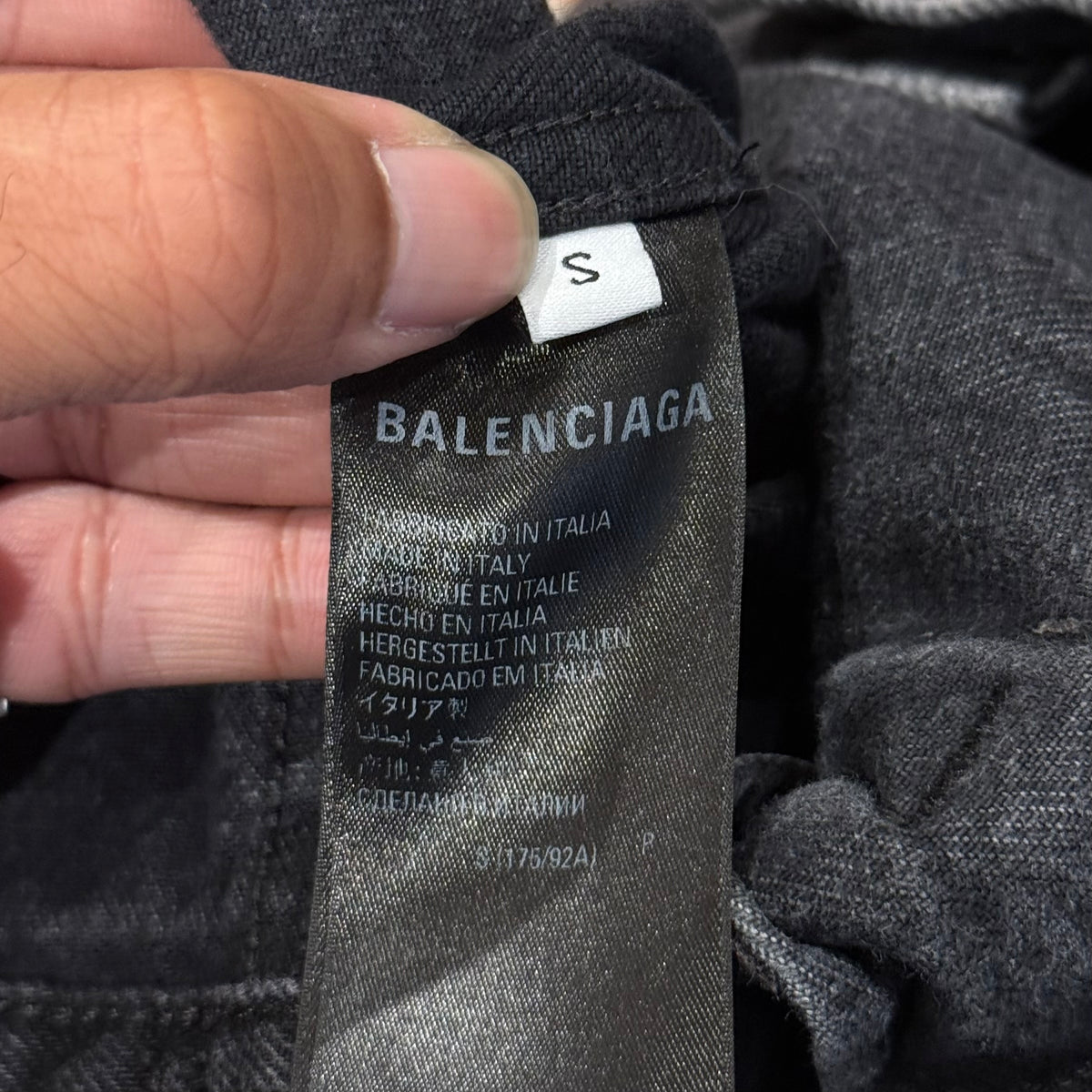 BALENCIAGA FW22 3B DISTRESSED DENIM JACKET ‘BLACK’