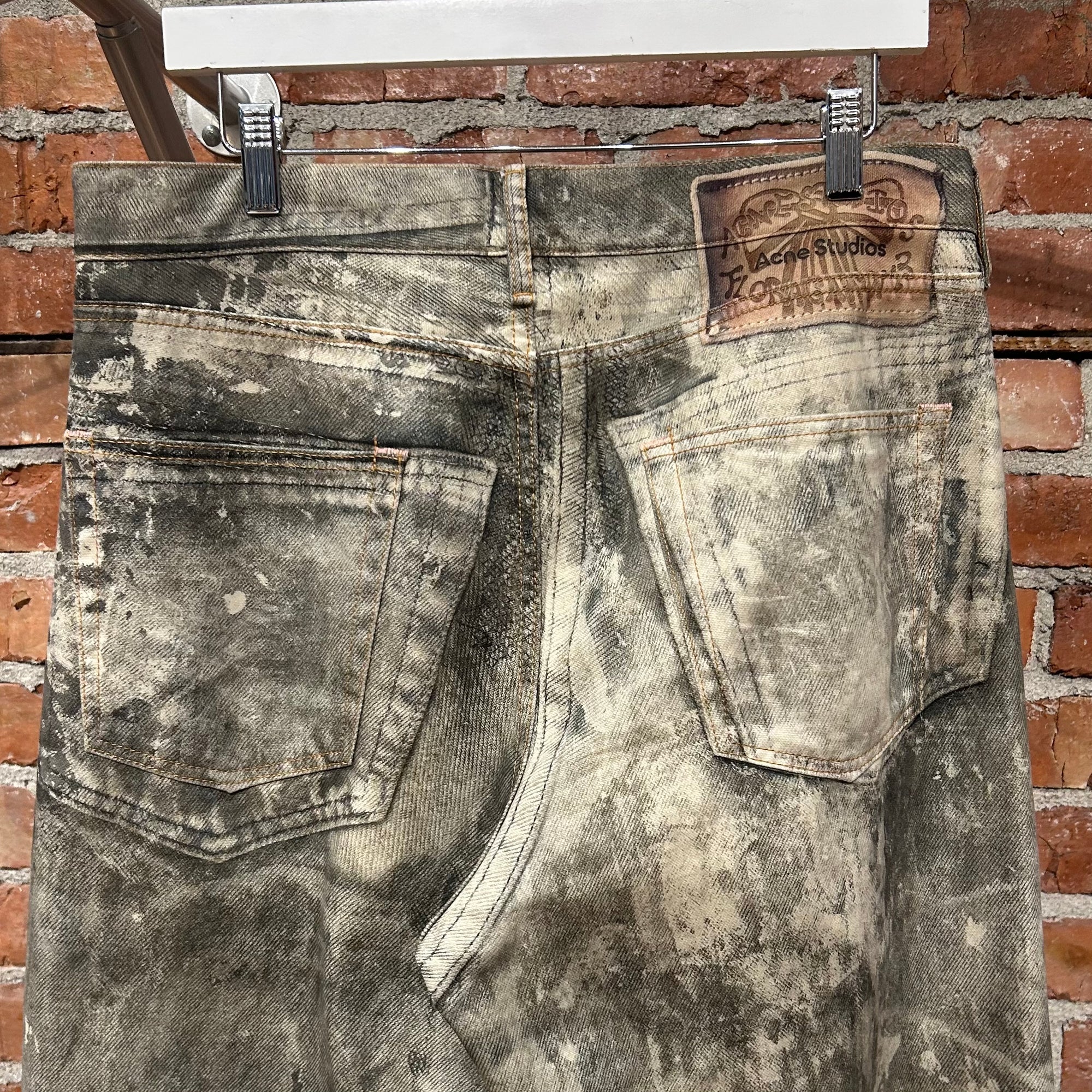ACNE STUDIOS 1981 TROMPE SPLATTER DENIM ‘STONE’