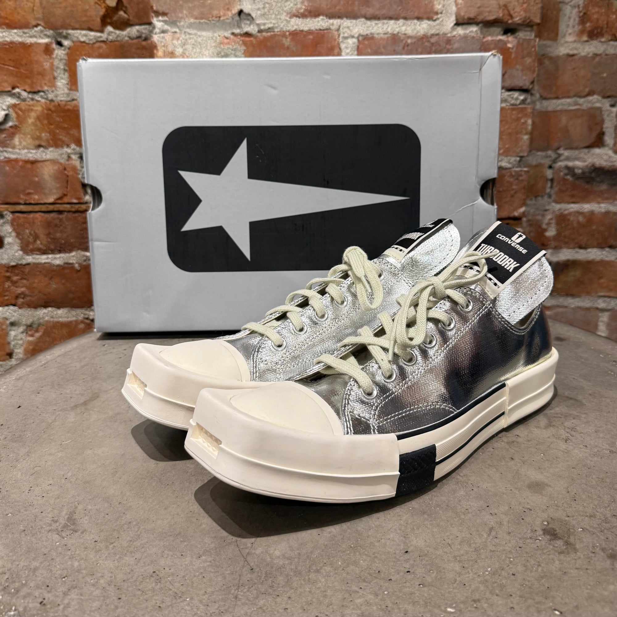 RICK OWENS x CONVERSE TURBODRK LOW SNEAKERS ‘SILVER’