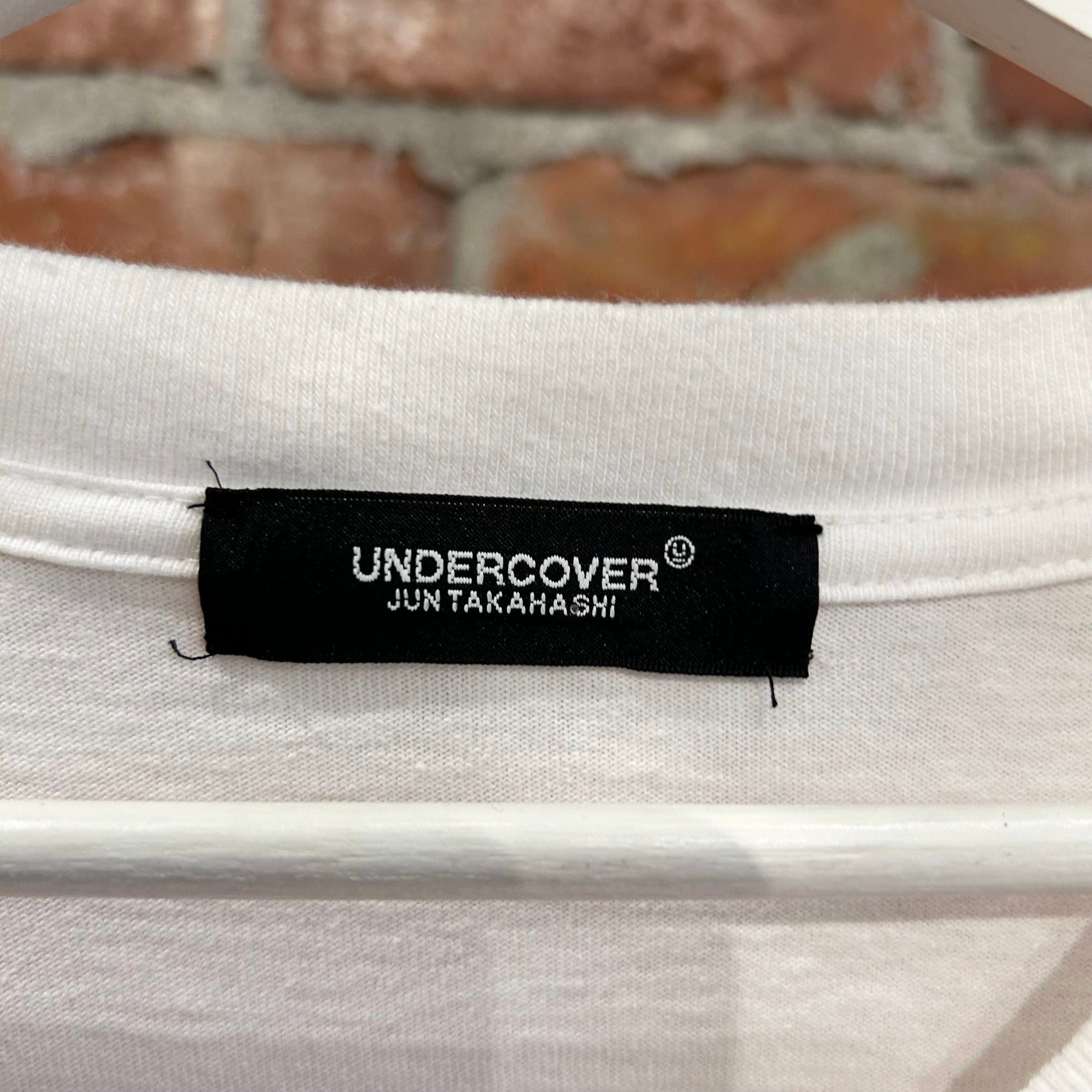 UNDERCOVER AW22 BRAINWASHING MUSIC RECORDS TEE ‘WHITE’