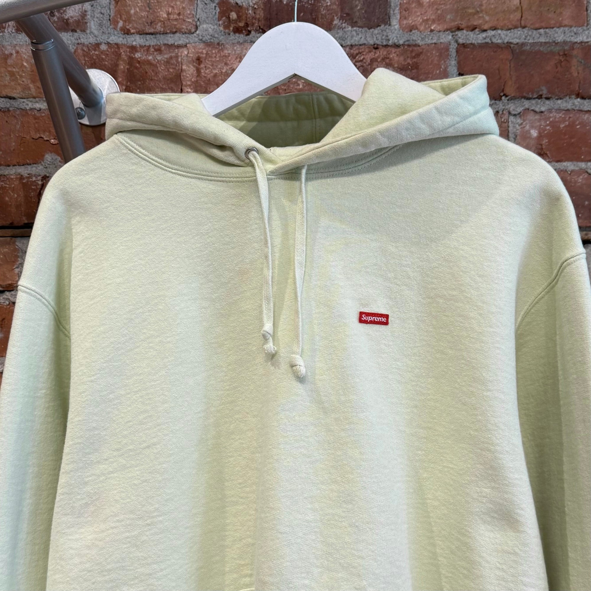 SUPREME MINI BOX LOGO HOODIE ‘PISTACHIO’
