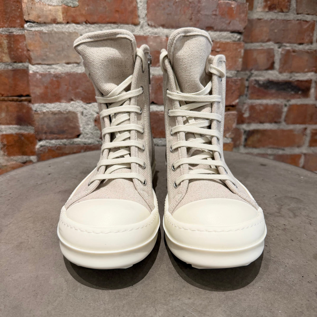 RICK OWENS DRKSHDW HEAVY CANVAS RAMONE SNEAKERS ‘NATURAL/MILK’