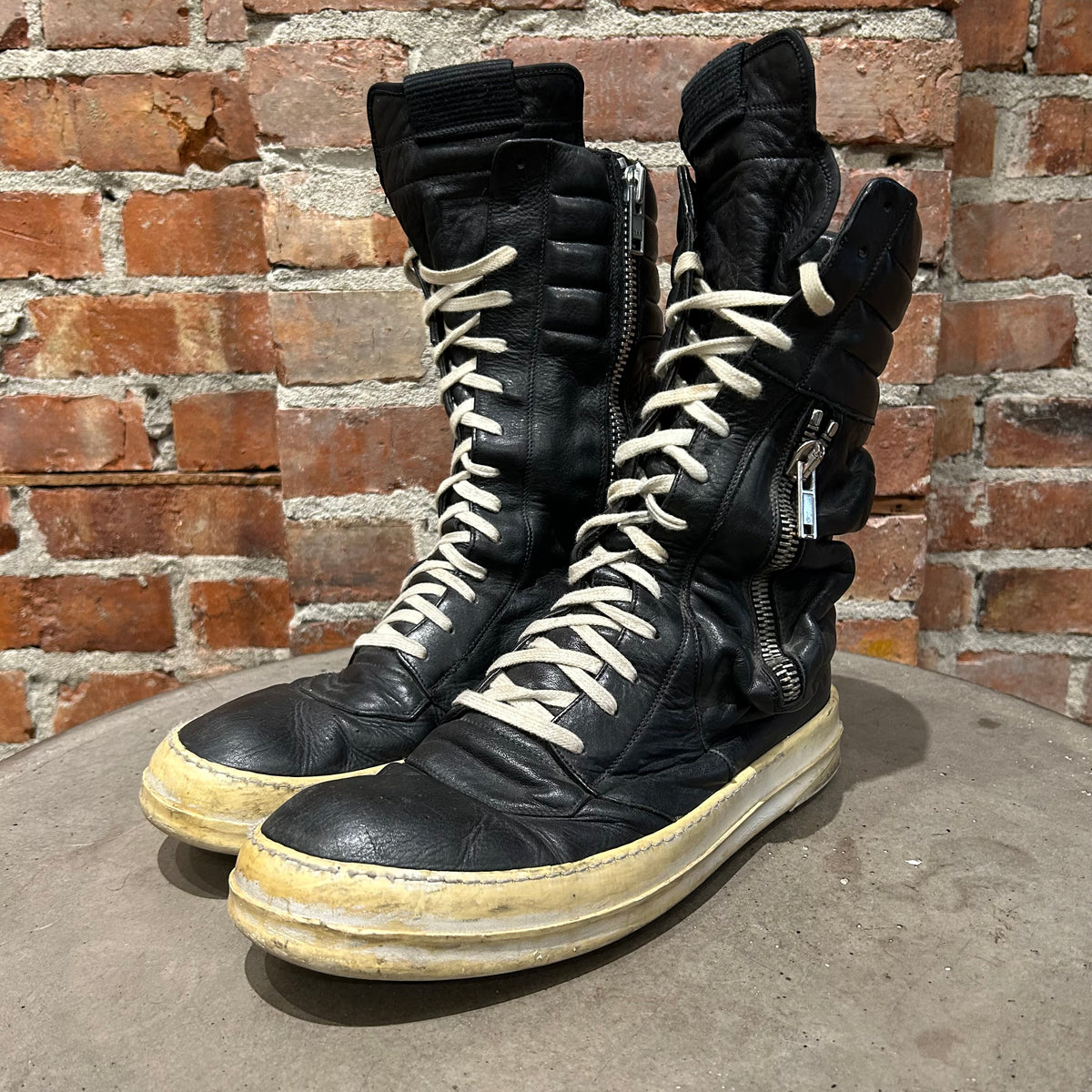 RICK OWENS LEATHER CARGO GEOBASKETS ‘BLACK’