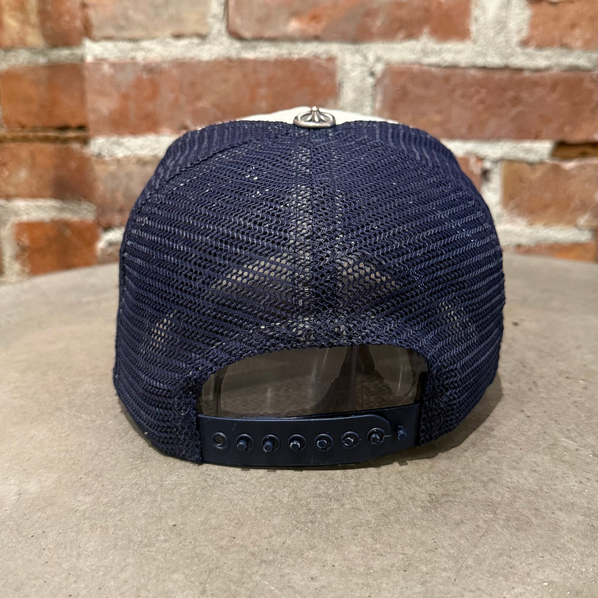 CHROME HEARTS HOLLYWOOD VINTAGE TRUCKER HAT ‘NAVY’