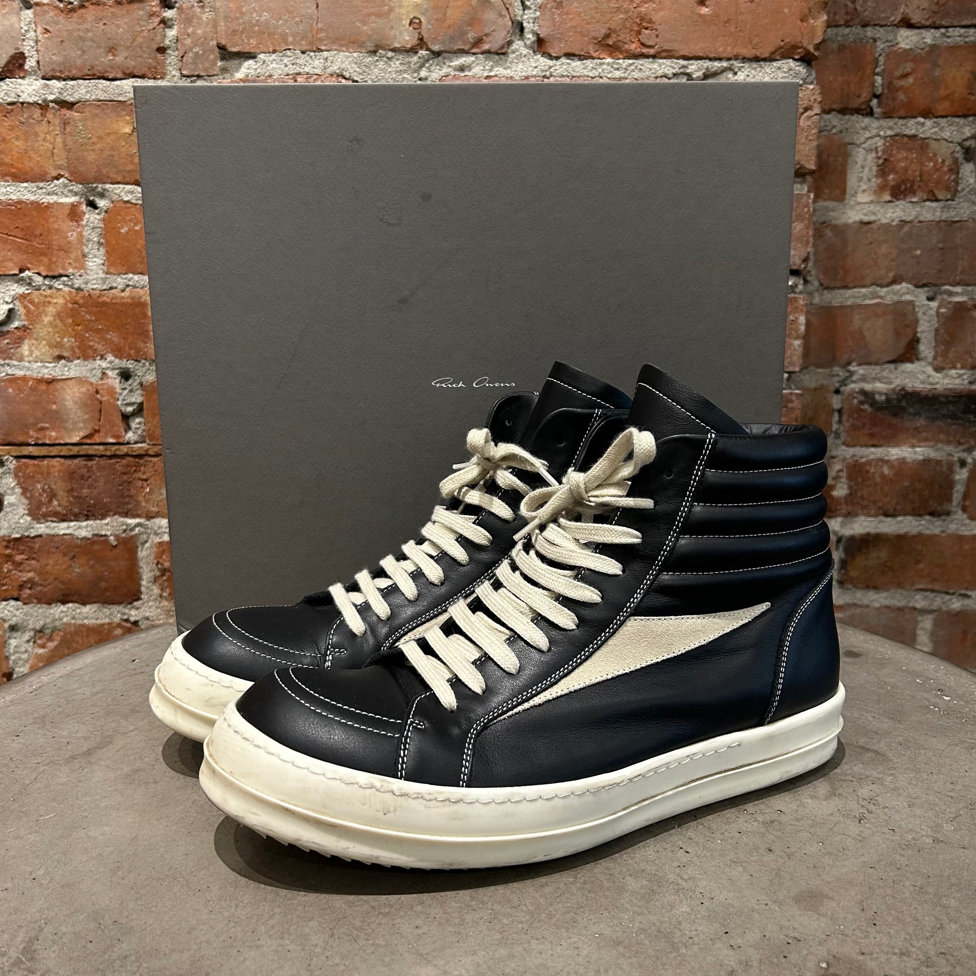 RICK OWENS MAINLINE LEATHER VINTAGE HIGH SNEAKERS ‘BLACK’