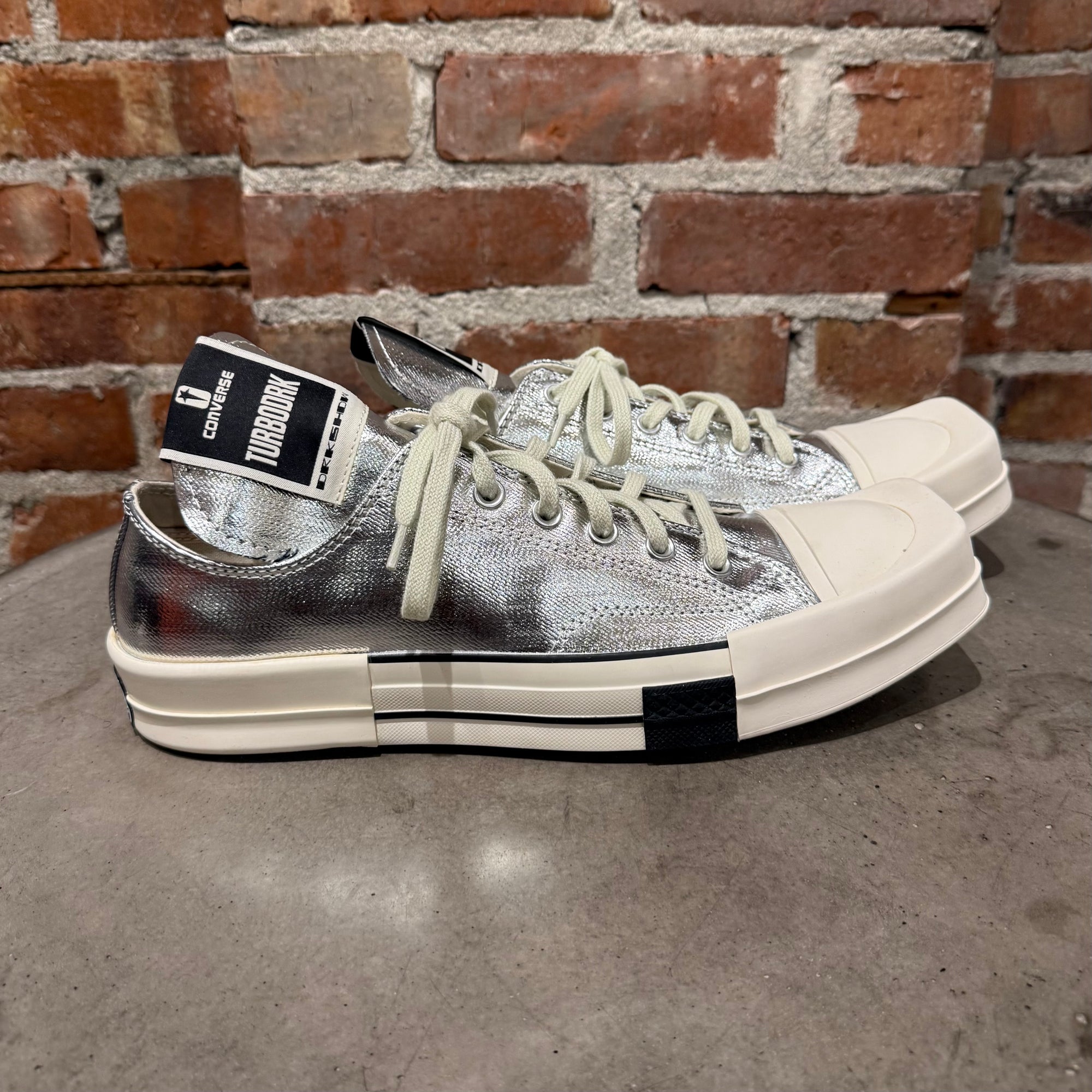 RICK OWENS x CONVERSE TURBODRK LOW SNEAKERS ‘SILVER’